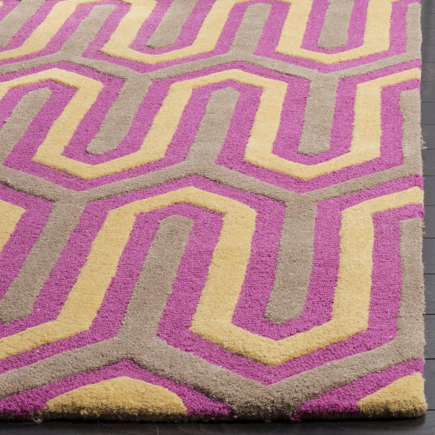 Safavieh Modern Indoor Hand Tufted Rectangle Area Rug, Cambridge Collection, CAM351, in Fuchsia / Grey - Image 4