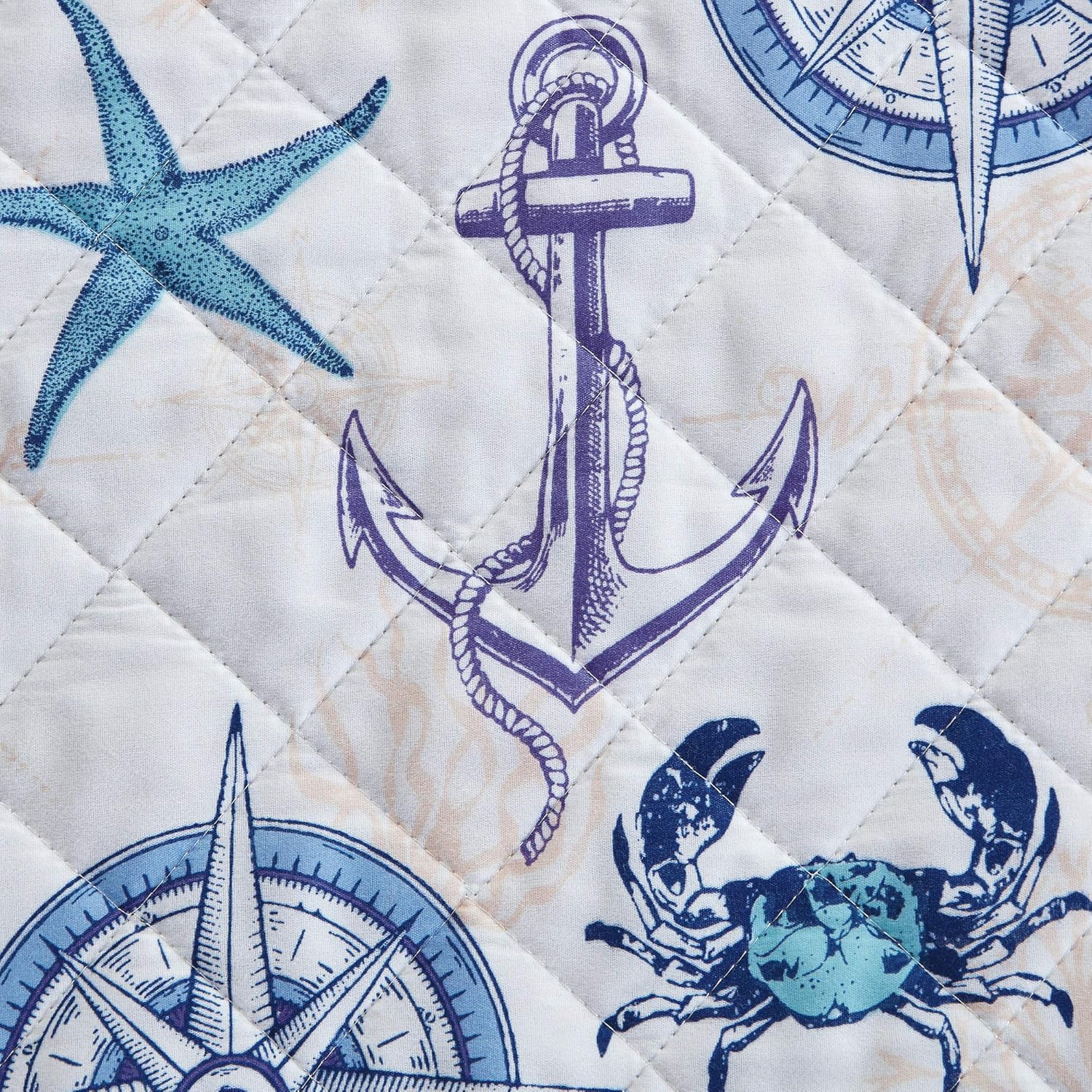 Great Bay Home Azure Coastal Collection 3 Piece Quilt Set with Shams. Reversible Beach Theme Bedspread Coverlet. Machine Washable. (Full/Queen): Home & Kitchen