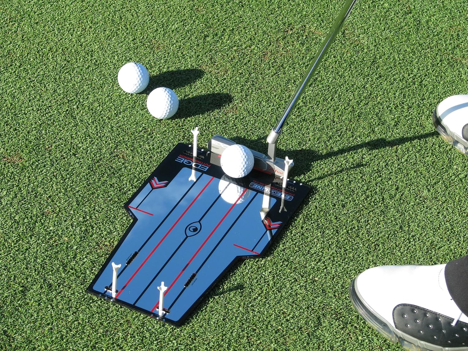 EyeLine Golf Edge Putting Mirror - Portable Putting Training Aids, Practice Putting Indoor/Outdoor and Accurately Improve Your Stroke : Golf Training Putters : Sports & Outdoors