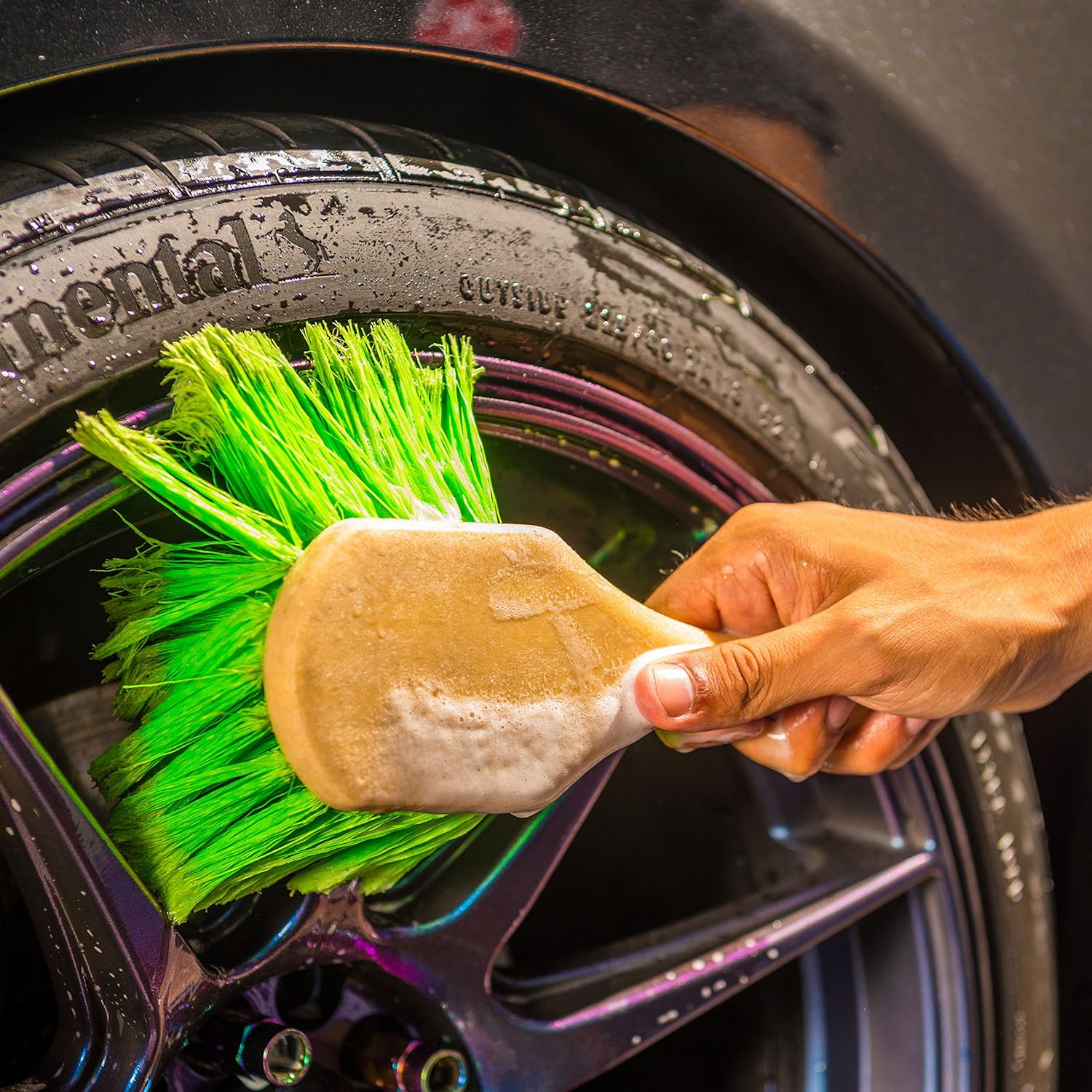 Chemical Guys ACC_G08 Wheel & Tire Brush, Short Handle: Automotive