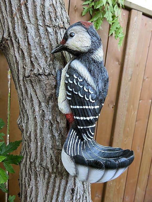 Amazon Com Chosentreasures4you Woodpecker Tree Hugger Bird Feeder