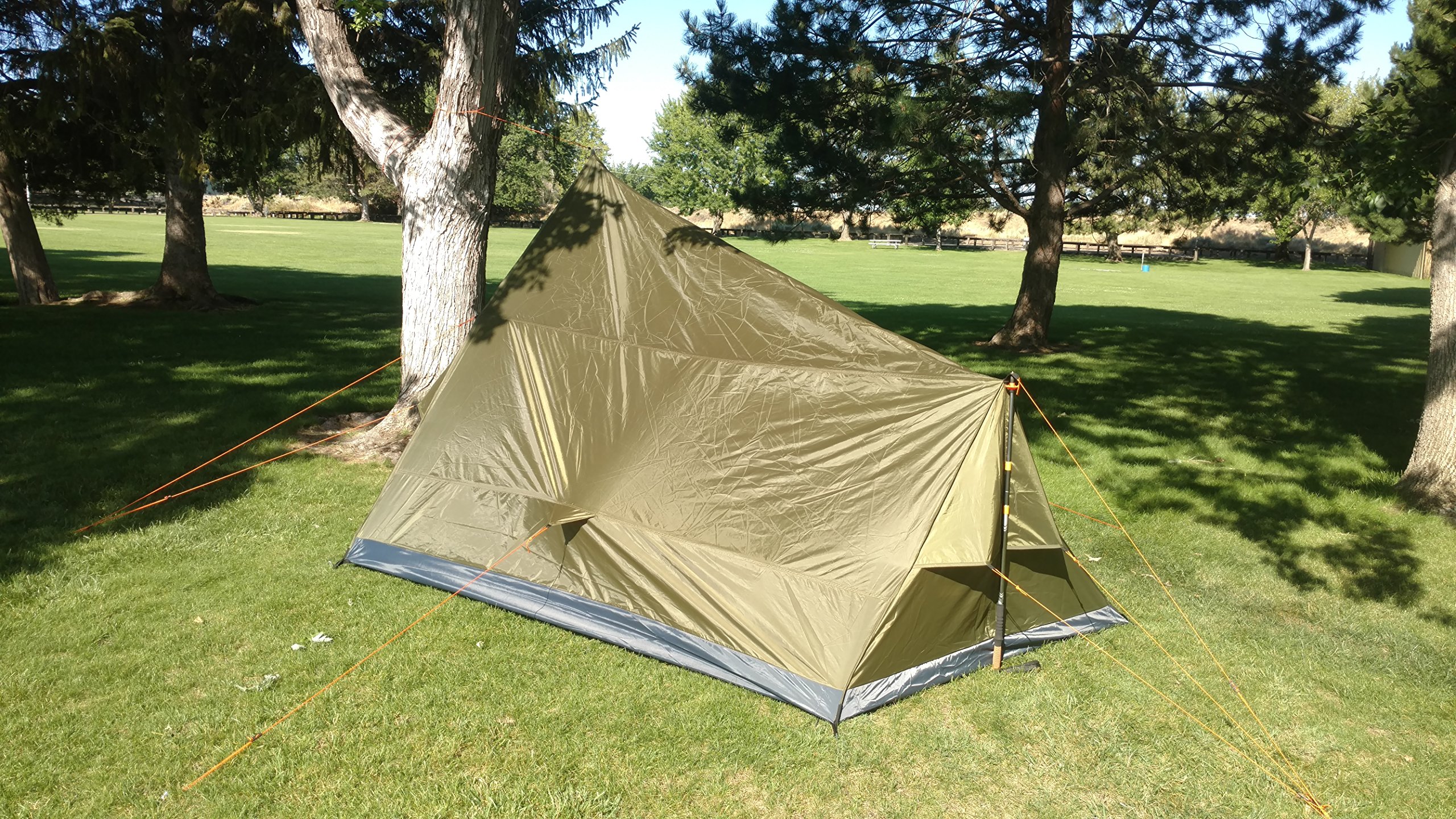 River Country Products 4 Person Backpacking Tent, Trekker Tent 4 Green Fifth Degree