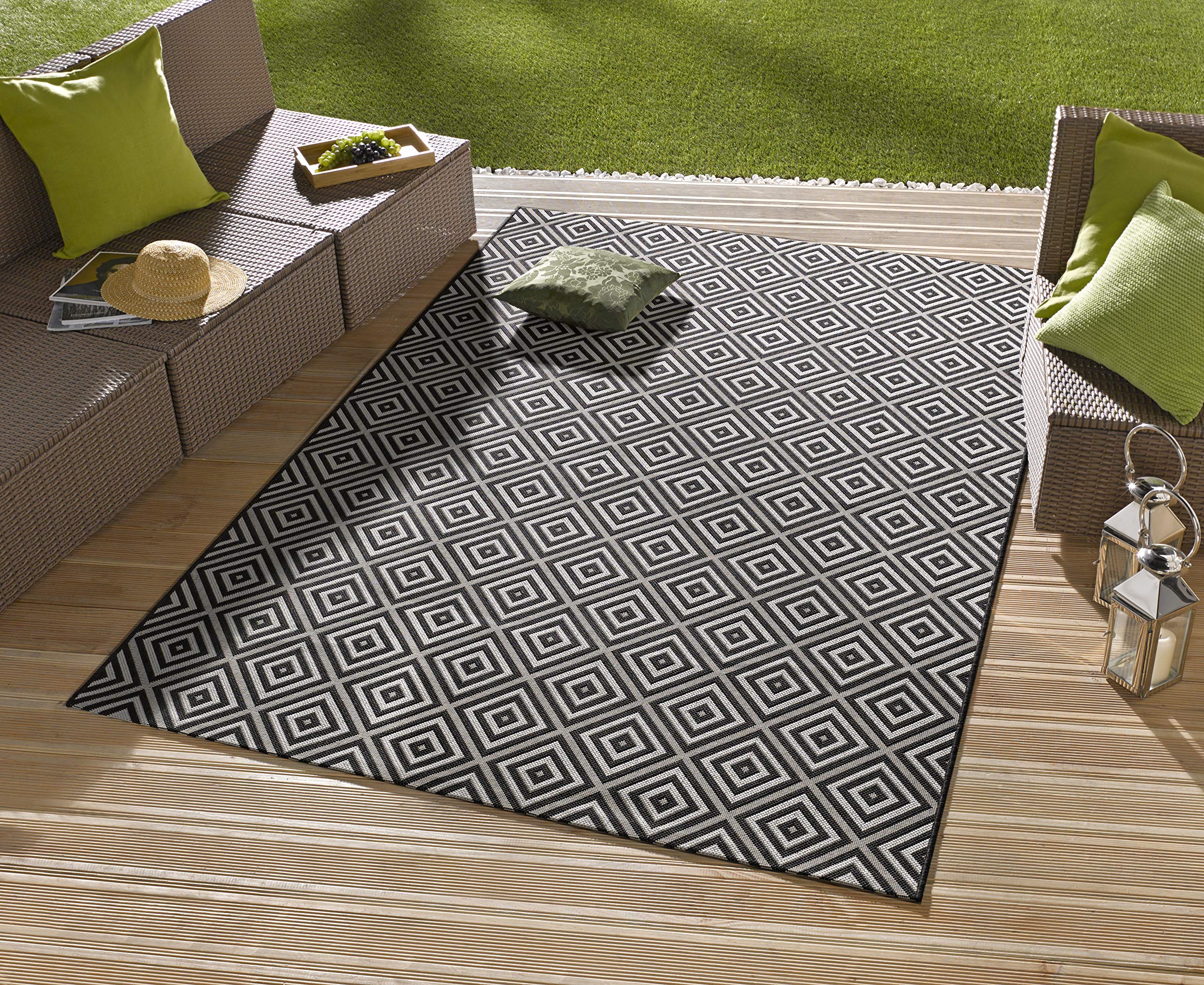 NORTHRUGS Indoor and Outdoor Rug Checked 80 x 150 cm - Weatherproof Modern Geometric Pattern Checked All-Over Design Runner for Balcony Patio Garden Conservatory Living Room Rug Waterproof in Black