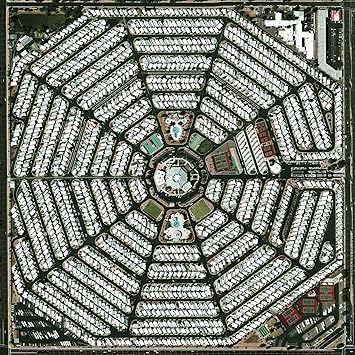 Strangers To Ourselves Amazon Co Uk Cds Vinyl