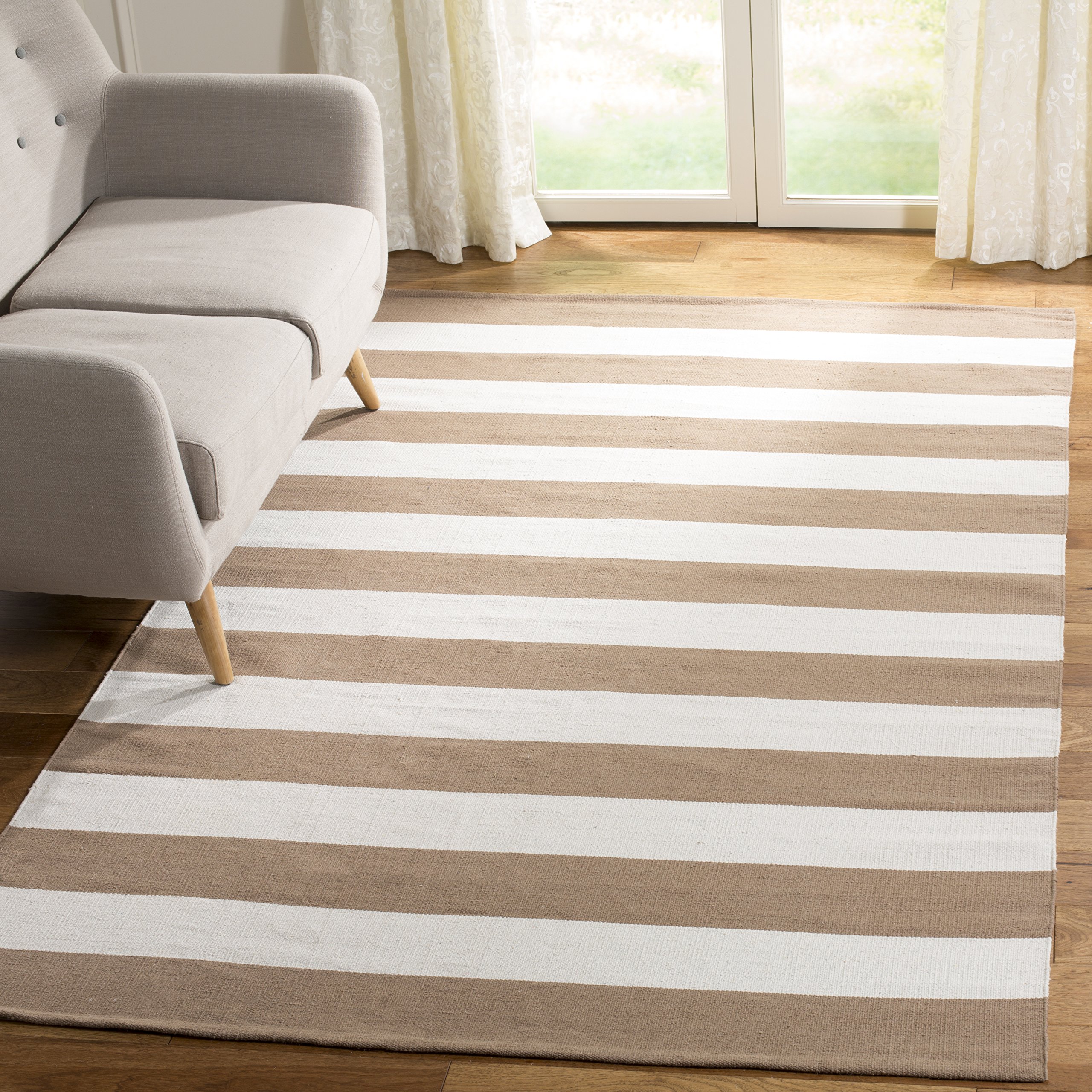 Safavieh Modern Indoor Flatweave Rectangle Area Rug, Montauk Collection, MTK712, in Sand / Ivory, 122 X 183 cm for Living Room, Bedroom or Any Indoor Space