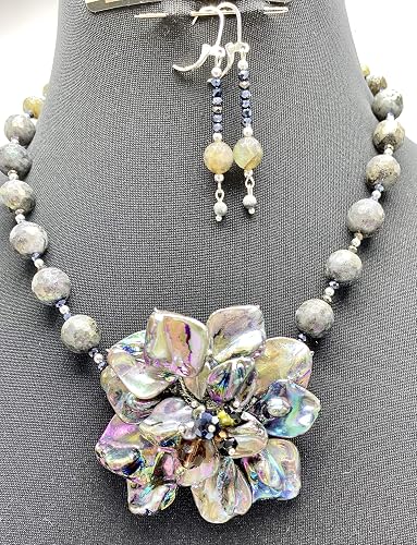 Handmade mother of pearl earrings 