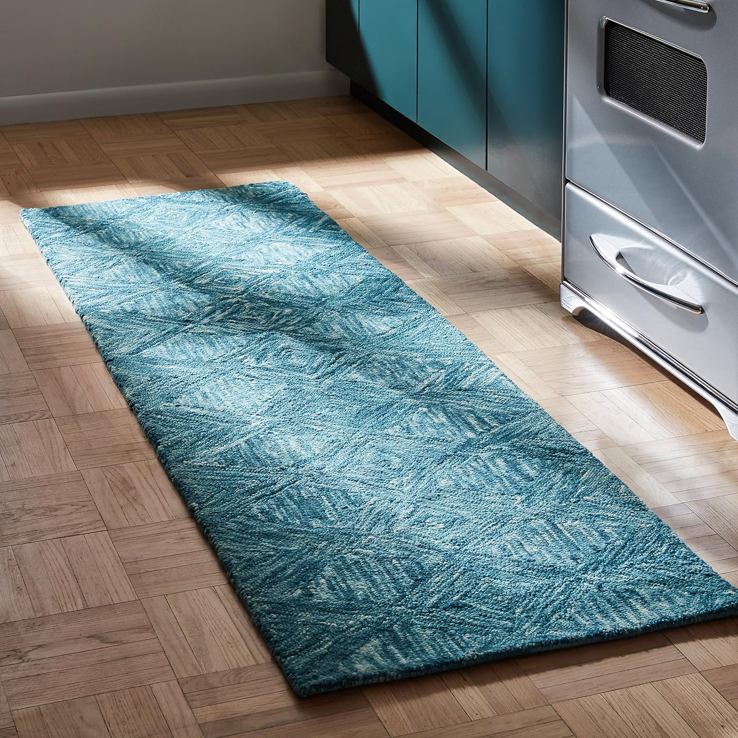 Rivet Motion Modern Patterned Wool Runner Rug, 2' 3" x 7' 6", Marine Blue