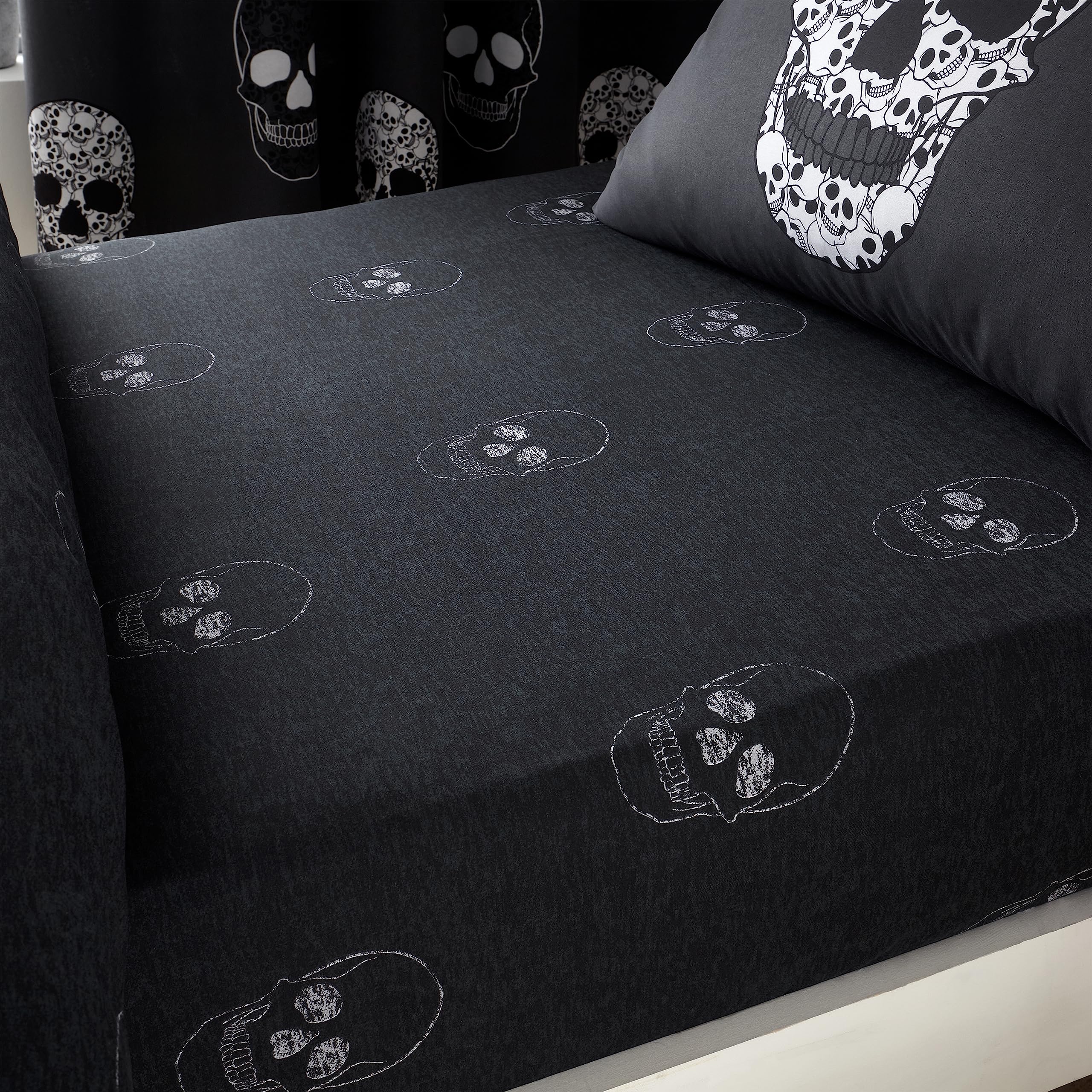 Catherine Lansfield Skulls Single Fitted Sheet Grey — image 1