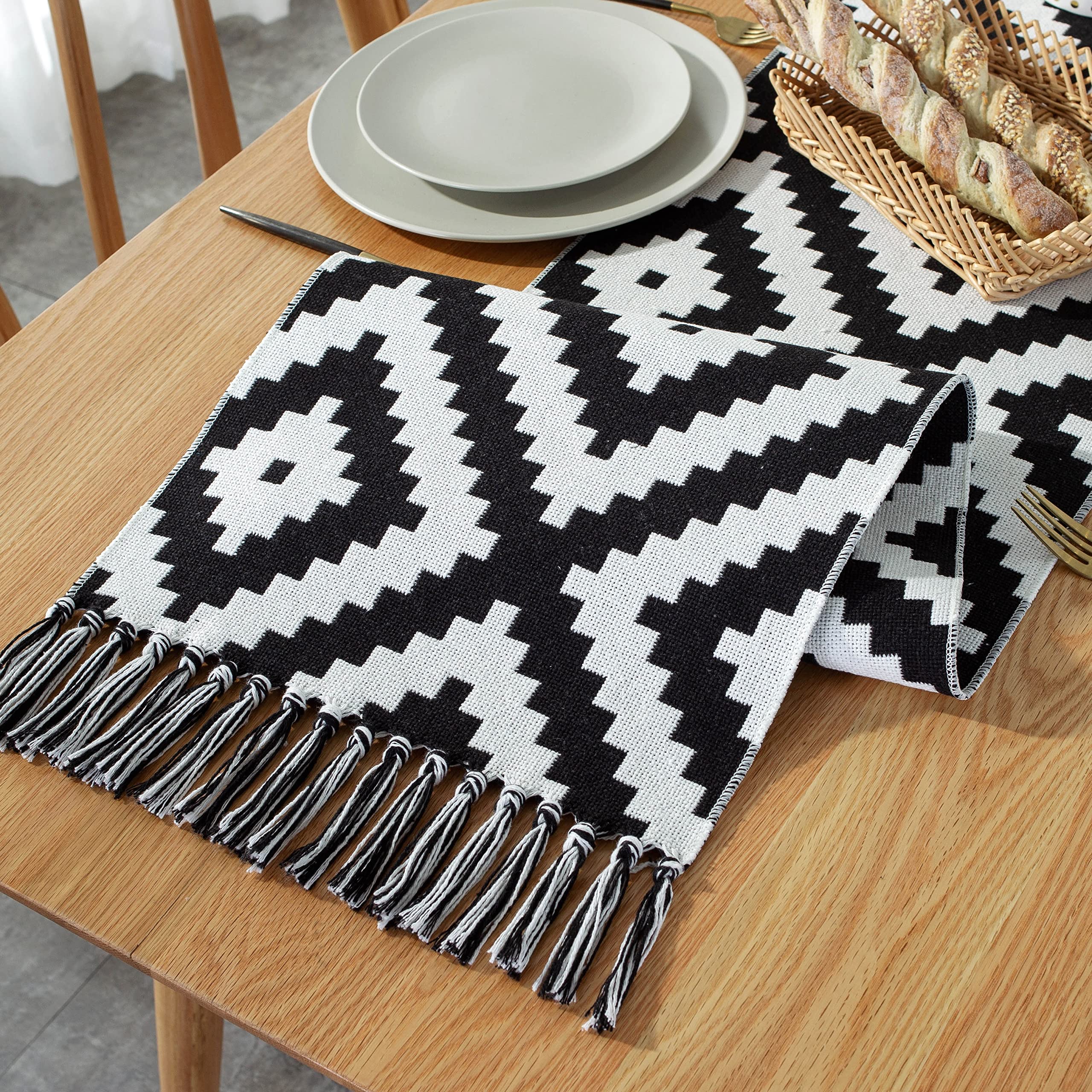 Aeici Table Runner White, Party Table Runner Cotton Linen Tassel 32X220CM Dining Room Table Decorations