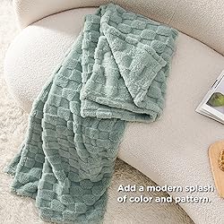Bedsure Sage Green Fleece Blanket for Couch - Super