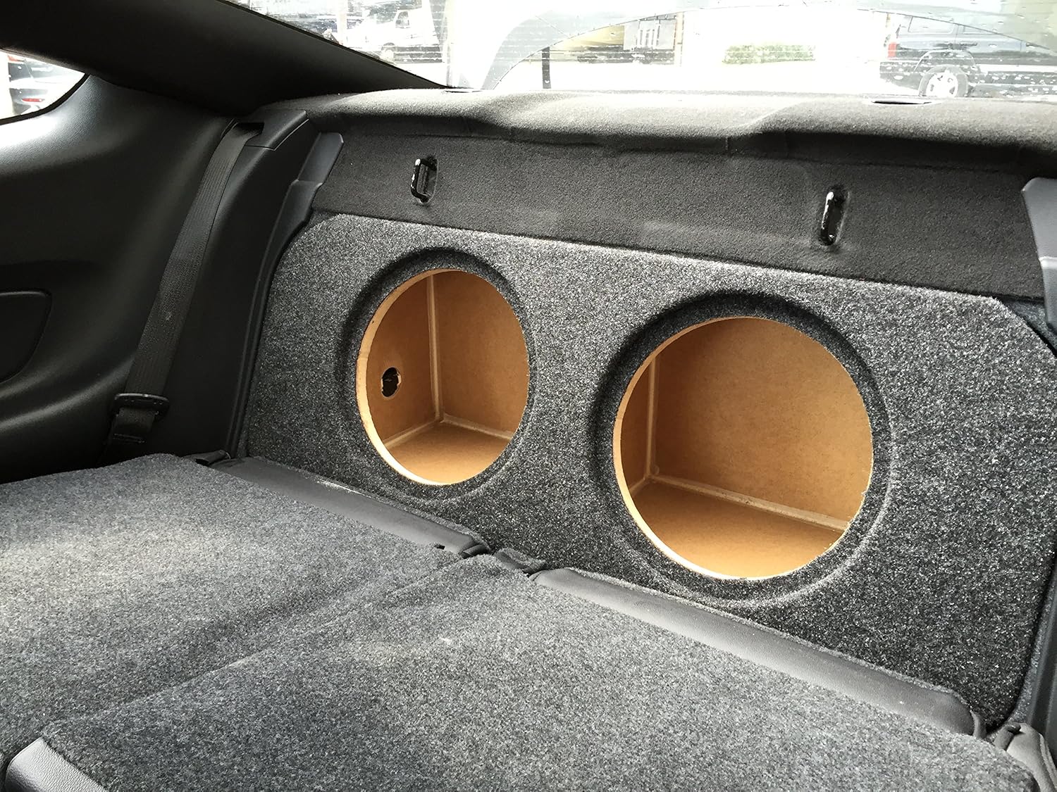 2019 mustang subwoofer box