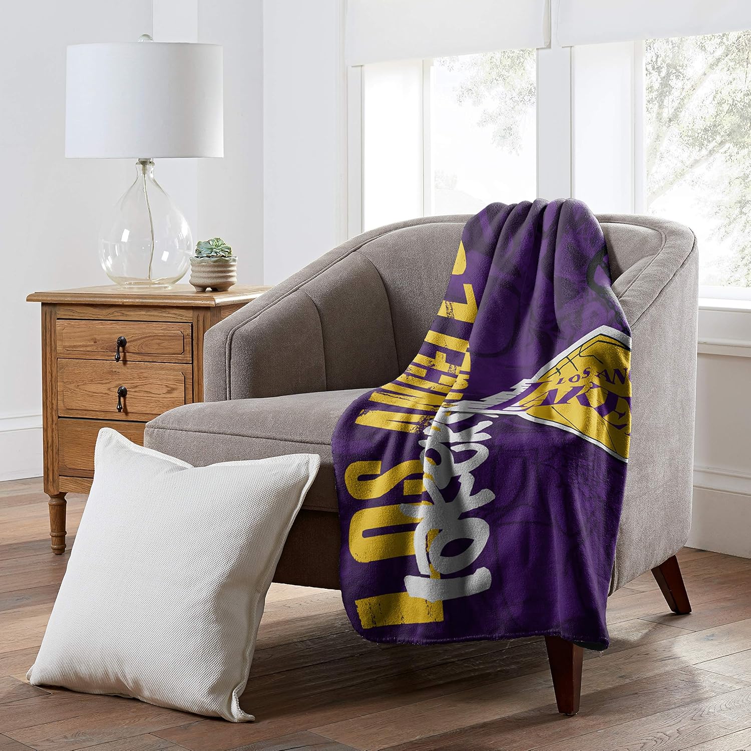The Northwest Company NBA Los Angeles Lakers "Hard Knocks" Fleece Throw Blanket, 50" x 60", Purple : Sports Fan Throw Blankets : Sports & Outdoors