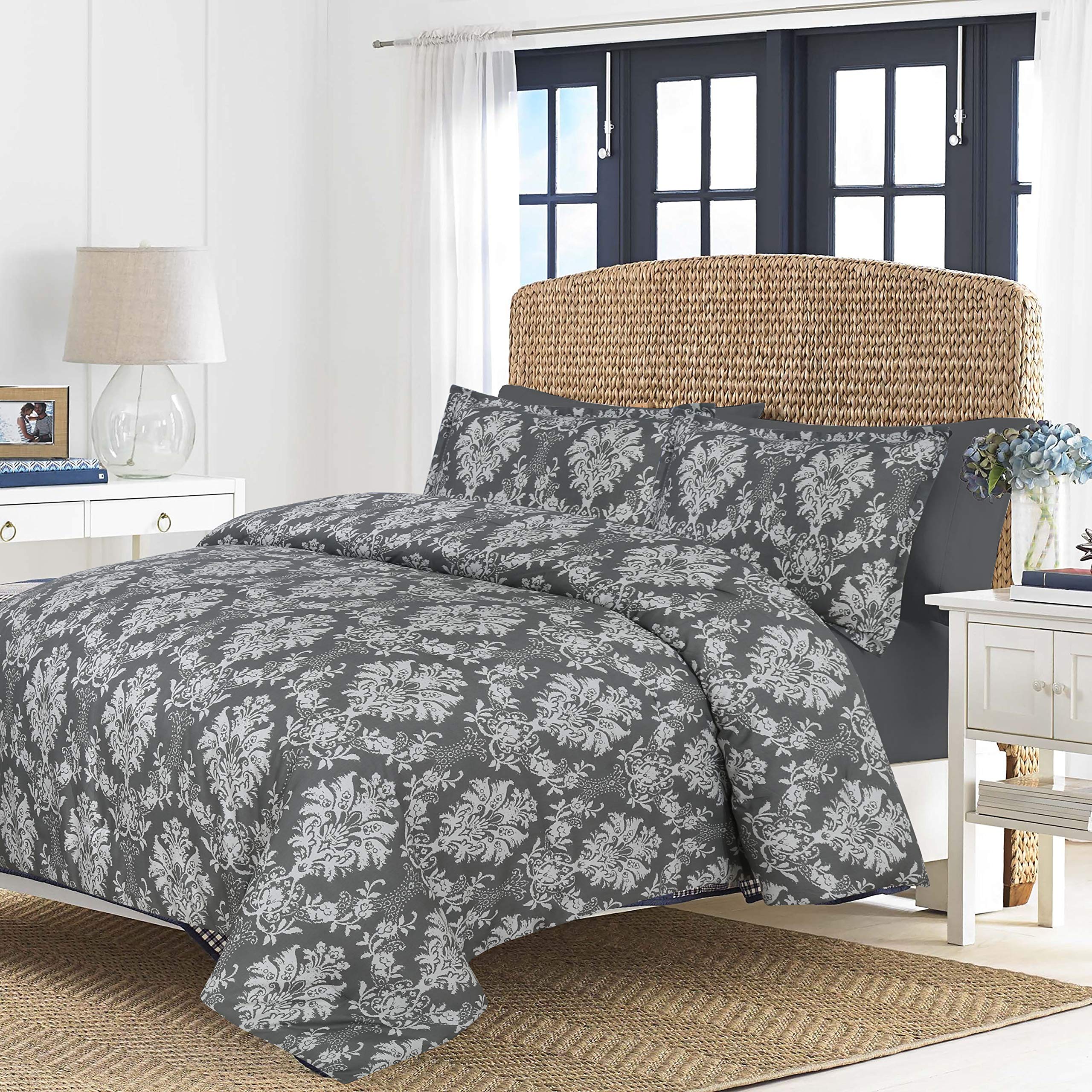Ruvanti All Season Queen Comforter Set with 2 Pillow Shams - Luxurious Goose Down Alternative Comforter - Soft and Comfortable Hypo Allergenic Reversible Duvet Insert - Dark Grey - Machine Washable