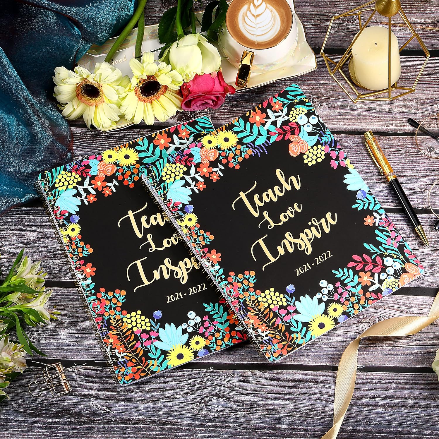 Teacher Planner 2021-2022 - Academic Planner from July 2021 - June 2022, 8'' x 10'', Lesson Plan Book, Weekly & Monthly Lesson Planner with Quotes: Office Products