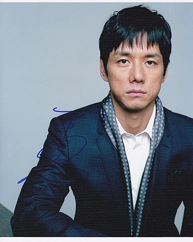 Amazon 直筆サイン入り写真 ストロベリーナイト Mozu 西島 秀俊 映画グッズ フォト 証明書 Coa 保証書付き アイドル 芸能人グッズ 通販