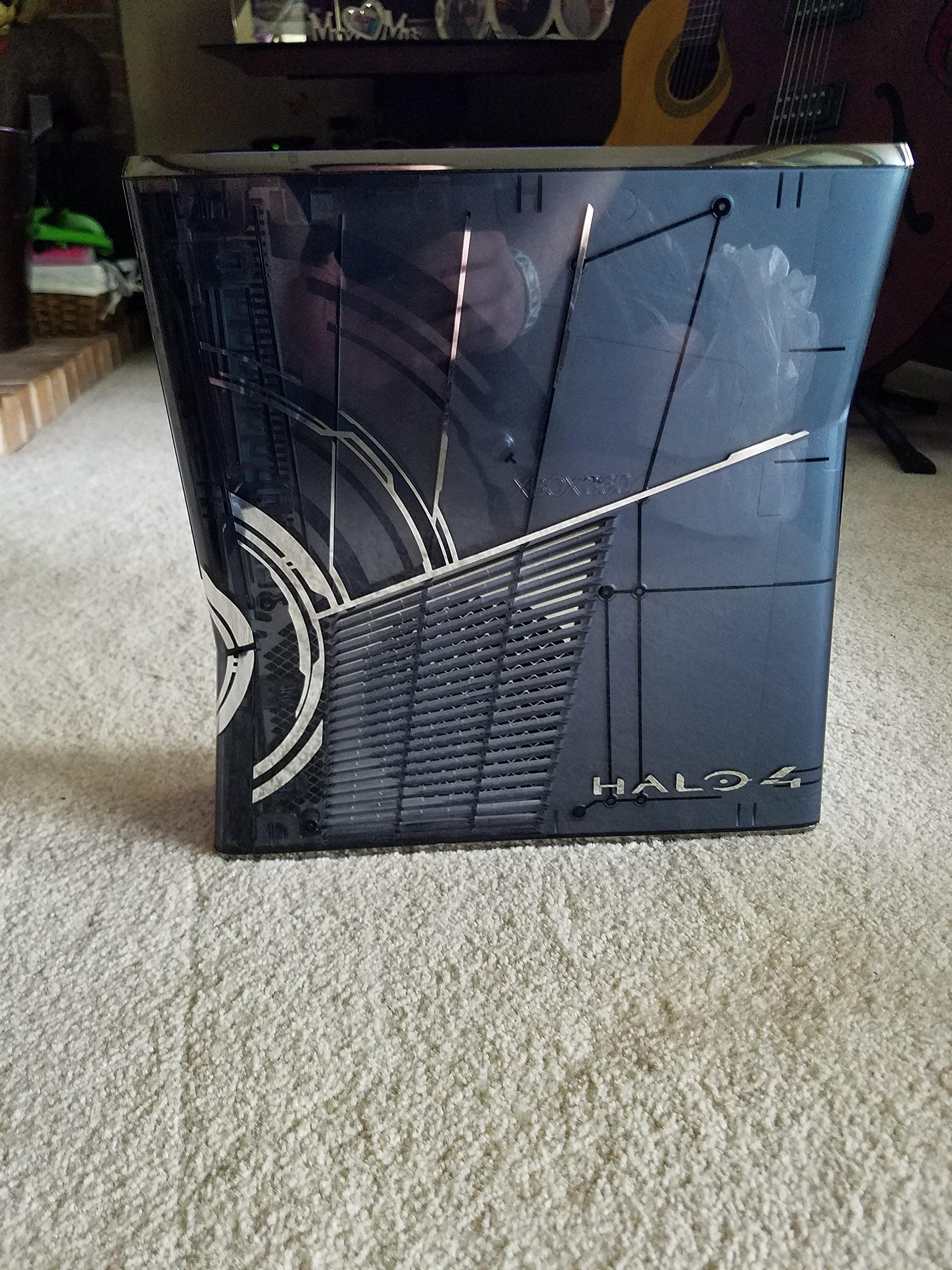 Xbox 360 Limited Edition Halo 4 Bundle