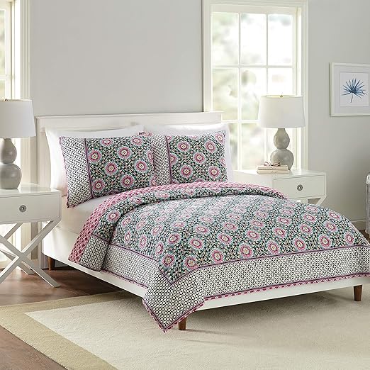 Amazon Com Vera Bradley Floral Medallion Quilt Full Queen Navy