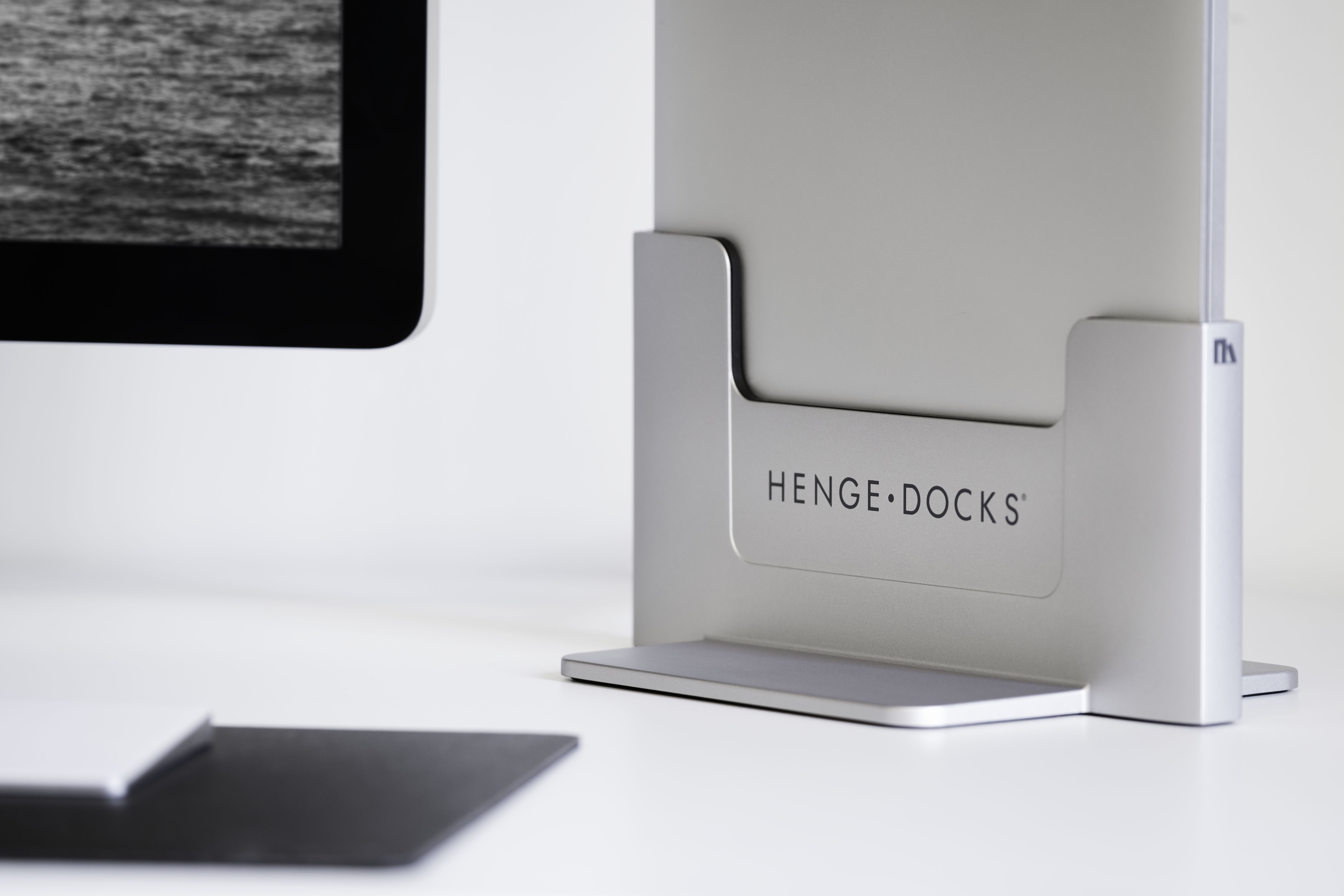 その他 Vertical Dock for MacBook Pro (15-inch) Amazon.com: MacBook Docking Station, PULWTOP USB C Docking