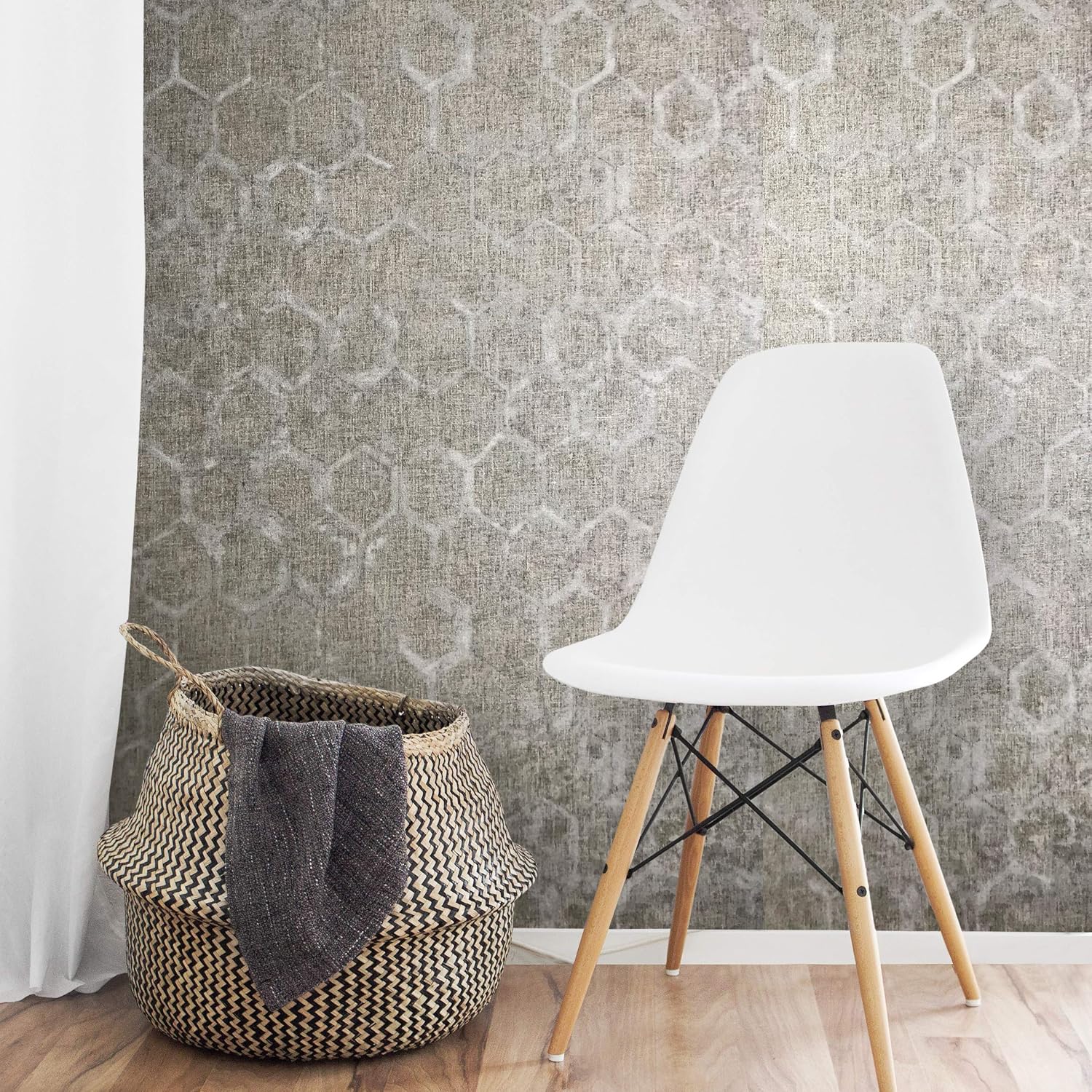 76 Sq Ft Roll Made In Italy Portofino European Italian Wall Coverings Modern Embossed Vinyl Wallpaper Vintage Style Taupe Tan Rustic Hexagonal Rusted Honeycomb Rust Hexagon Faux Textile Cloth Textured Amazon Com