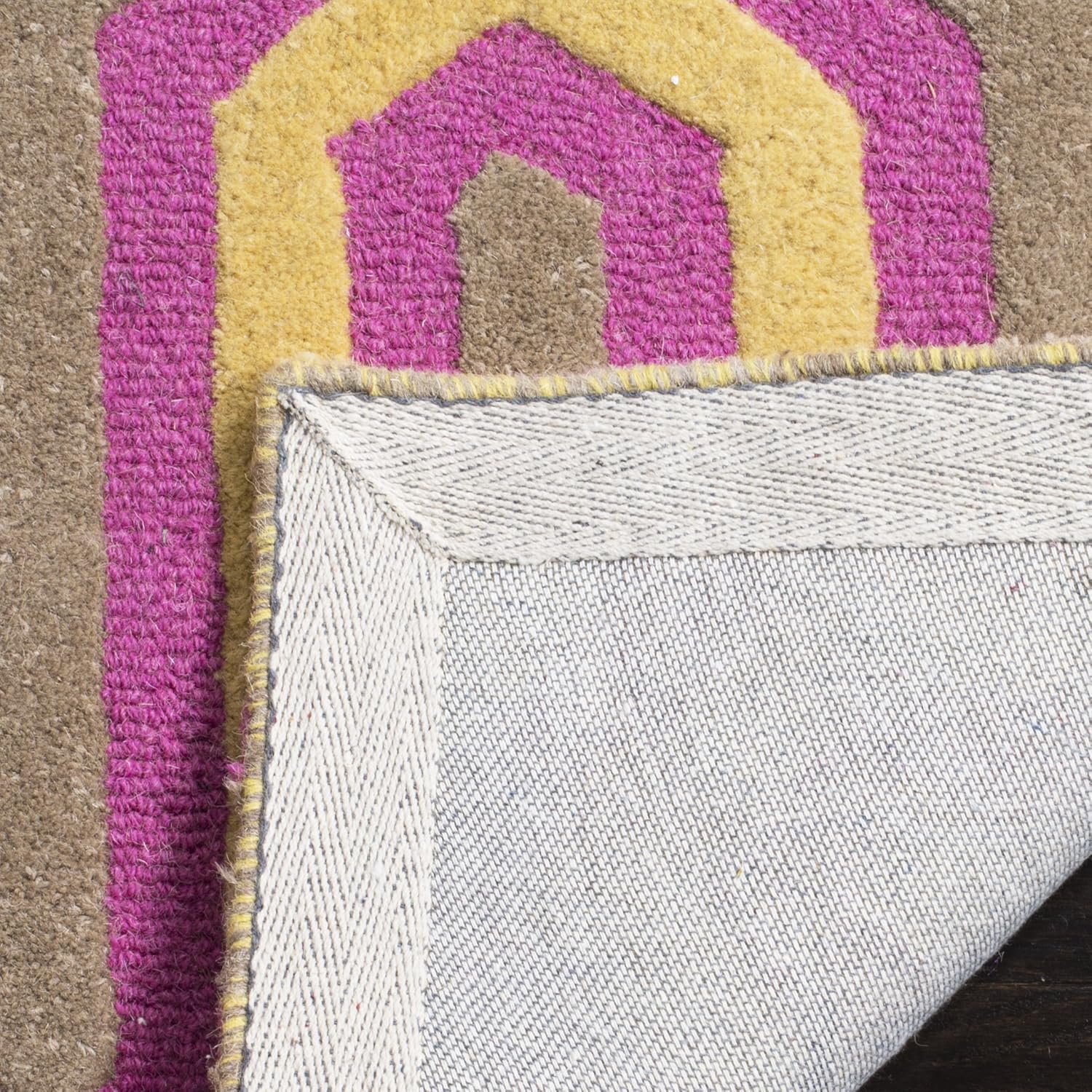 Safavieh Modern Indoor Hand Tufted Rectangle Area Rug, Cambridge Collection, CAM351, in Fuchsia / Grey - Image 5