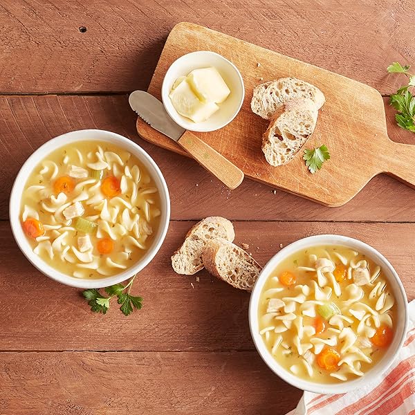PROGRESSO TRADITIONAL CHICKEN NOODLE CANNED SOUP, 19 OZ