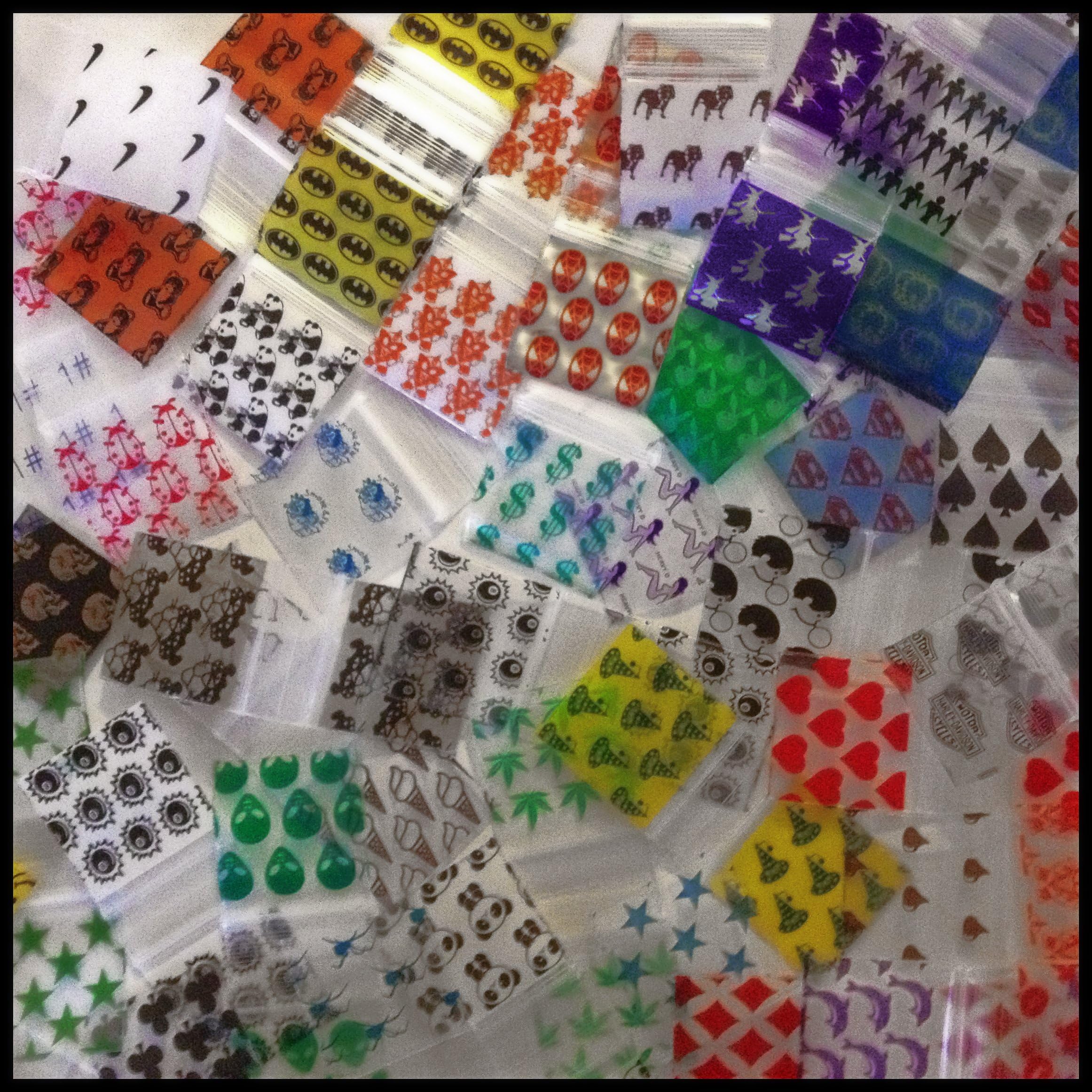 Mini Ziplock Baggies 1010 1" X 1" 1000 Bags 10 Design Mix Apple Brand 1" X 1" Quality Guaranteed Only by This Seller