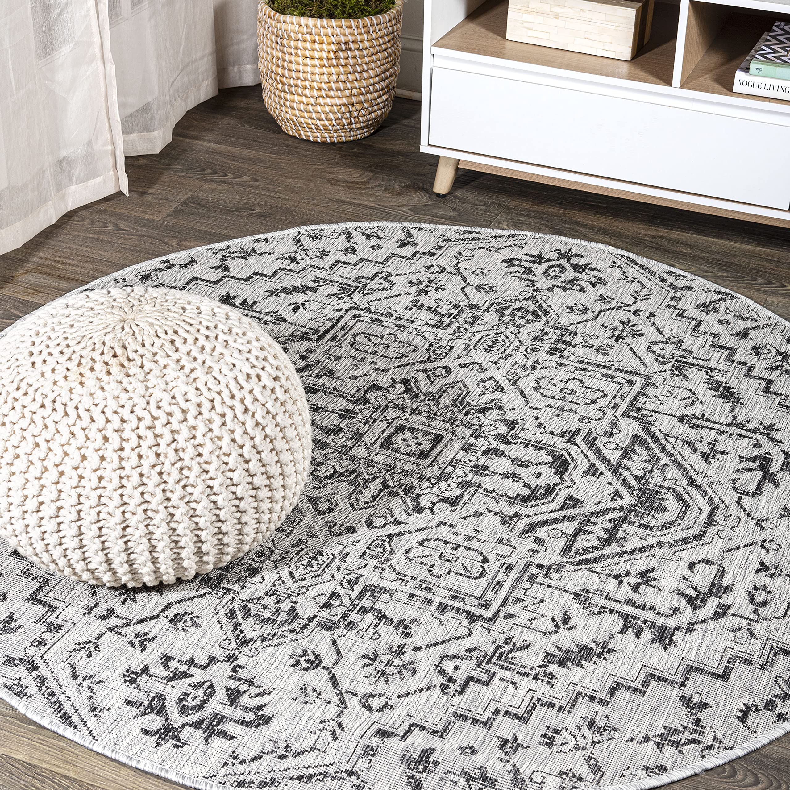 JONATHAN Y Boho Medallion Indoor Outdoor Round Area Rug 4 Ft Black/Gray, Estrella Textured Weave for Backyard, Patio, Porch, Easy-Cleaning, High Traffic, Pet-Friendly, Non-Shedding (SMB105D-4R) Image