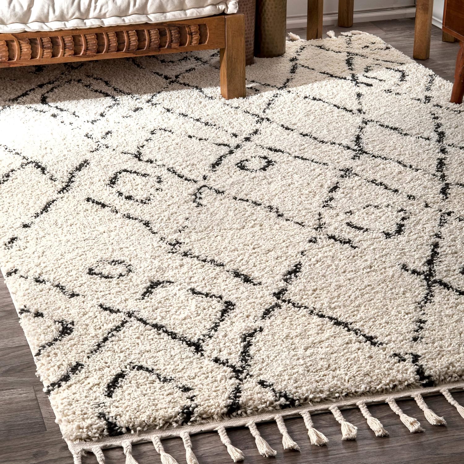 Best Black And White Geometric Carpet