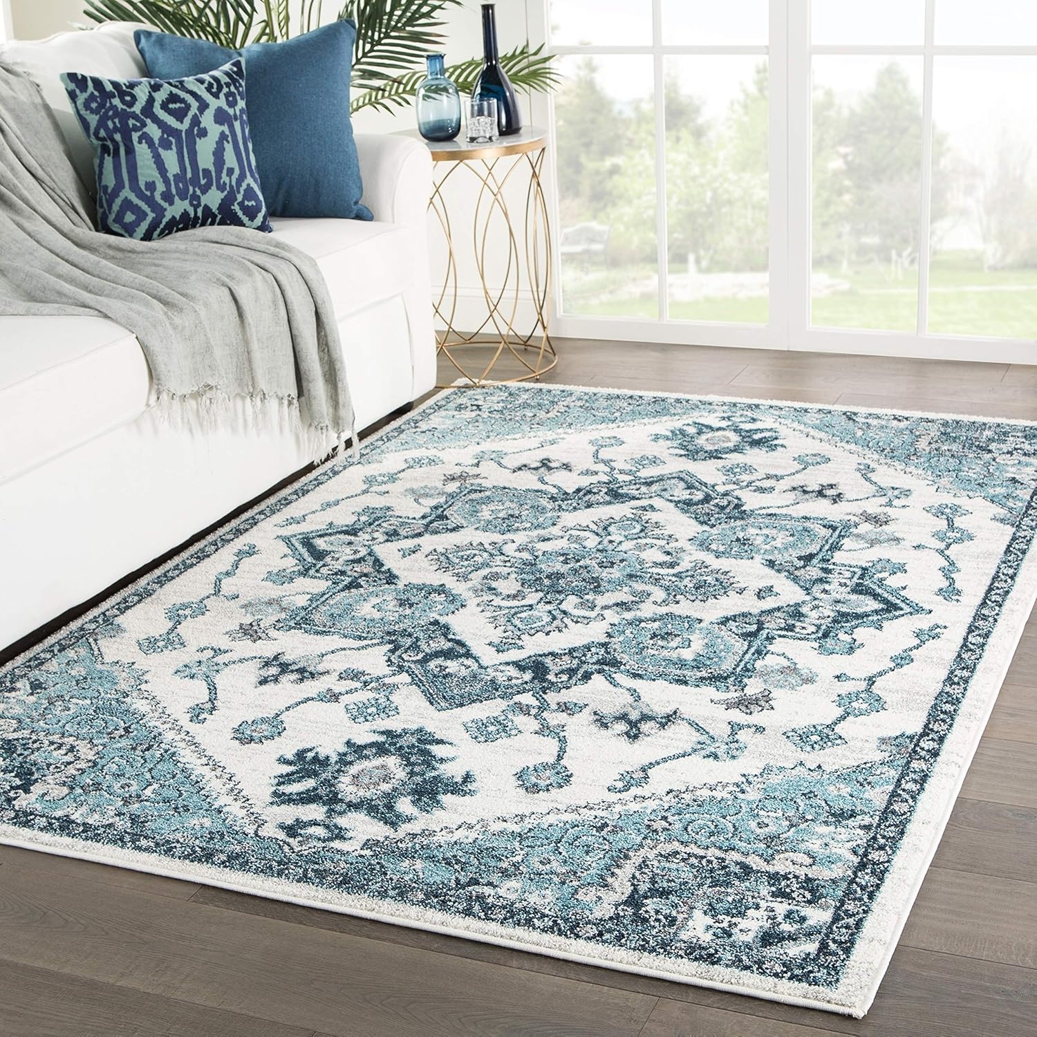 MISC Medallion Turquoise/White Area Rug 7'10" X 10'2