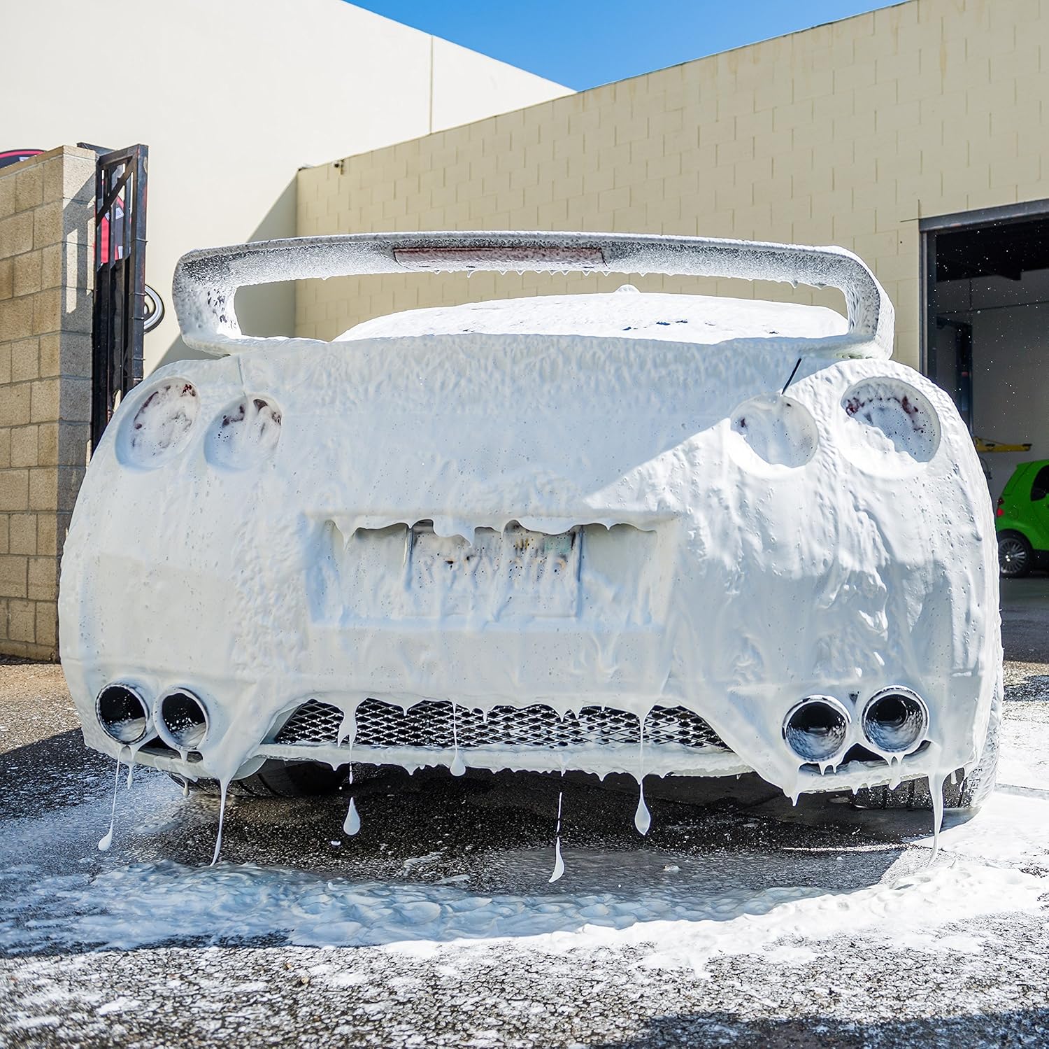 Chemical Guys CWS_301_64 Citrus Wash & Gloss Foaming Car Wash Soap (Works with Foam Cannons, Foam Guns or Bucket Washes), 64 oz., Lemon/Citrus Scent: Automotive