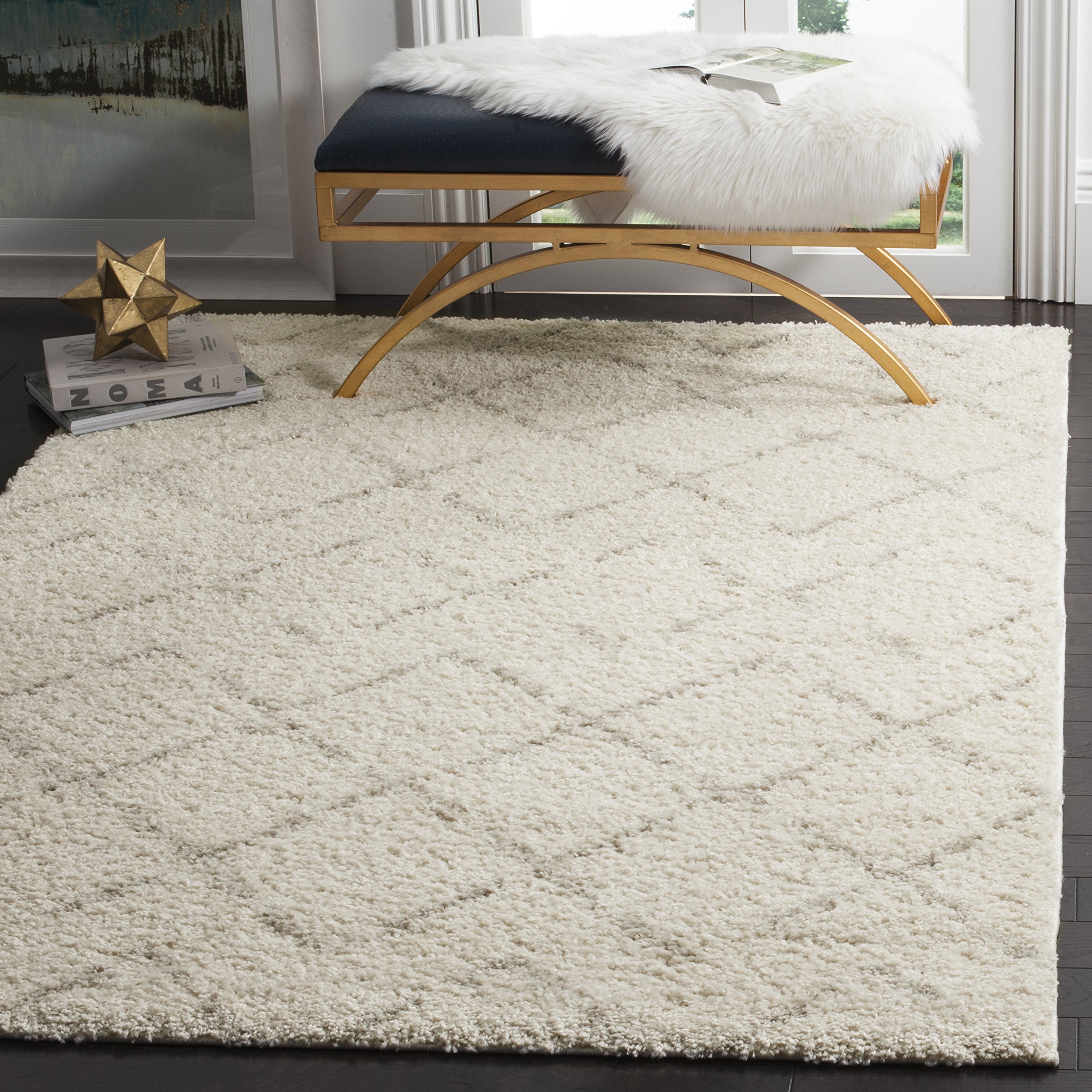 Safavieh Arizona Shag Collection ASG743A Southwestern Diamond Geometric Ivory and Beige Area Rug (5'1" x 7'6")