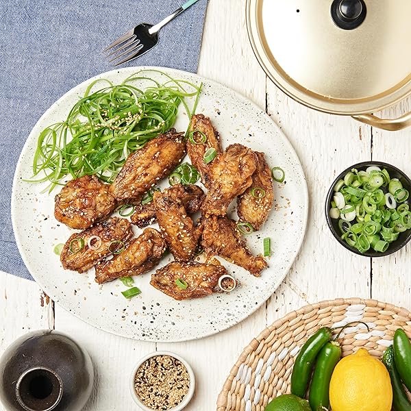 LEE KUM KEE PREMUIM SOY SAUCE (16.9 OZ – 1 PACK), NO ADDED PRESERVATIVES, RICH UMAMI FLAVOR, ALL-PURPOSE SEASONING, PERFECT FOR MARINADES, STIR-FRY, STEWS, GRAVY, AND DIPPING SAUCES