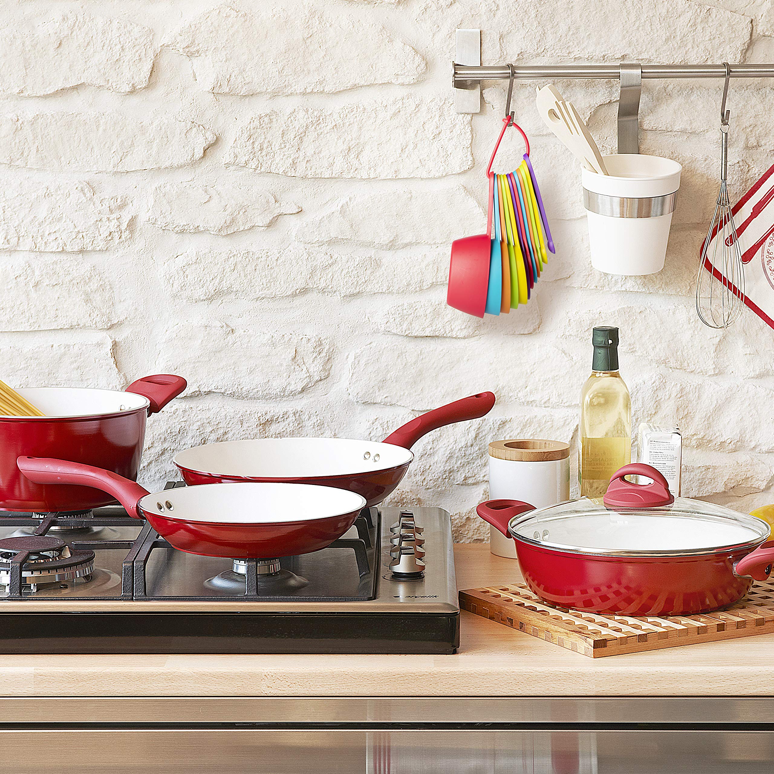 Measuring Cups and Spoons Set, 12 Piece Plastic Measuring Cups Measuring Spoons Stackable for Measuring Dry and Liquid Ingredients Great for Backing and Cooking (Random Color)