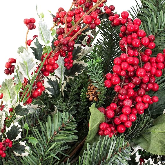 Pungitopo Decorazioni Natalizie.Artplants De Ghirlanda Natalizia Artificiale Con Bacche E Foglie Di Pungitopo 180cm Decorazione Natalizia Ghirlanda Di Natale Amazon It Casa E Cucina