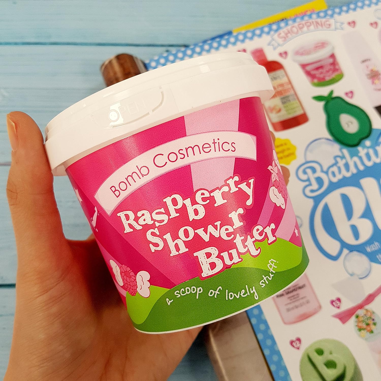 Bomb Cosmetics Raspberry Blower Cleansing Shower Butter 320g (Packaging