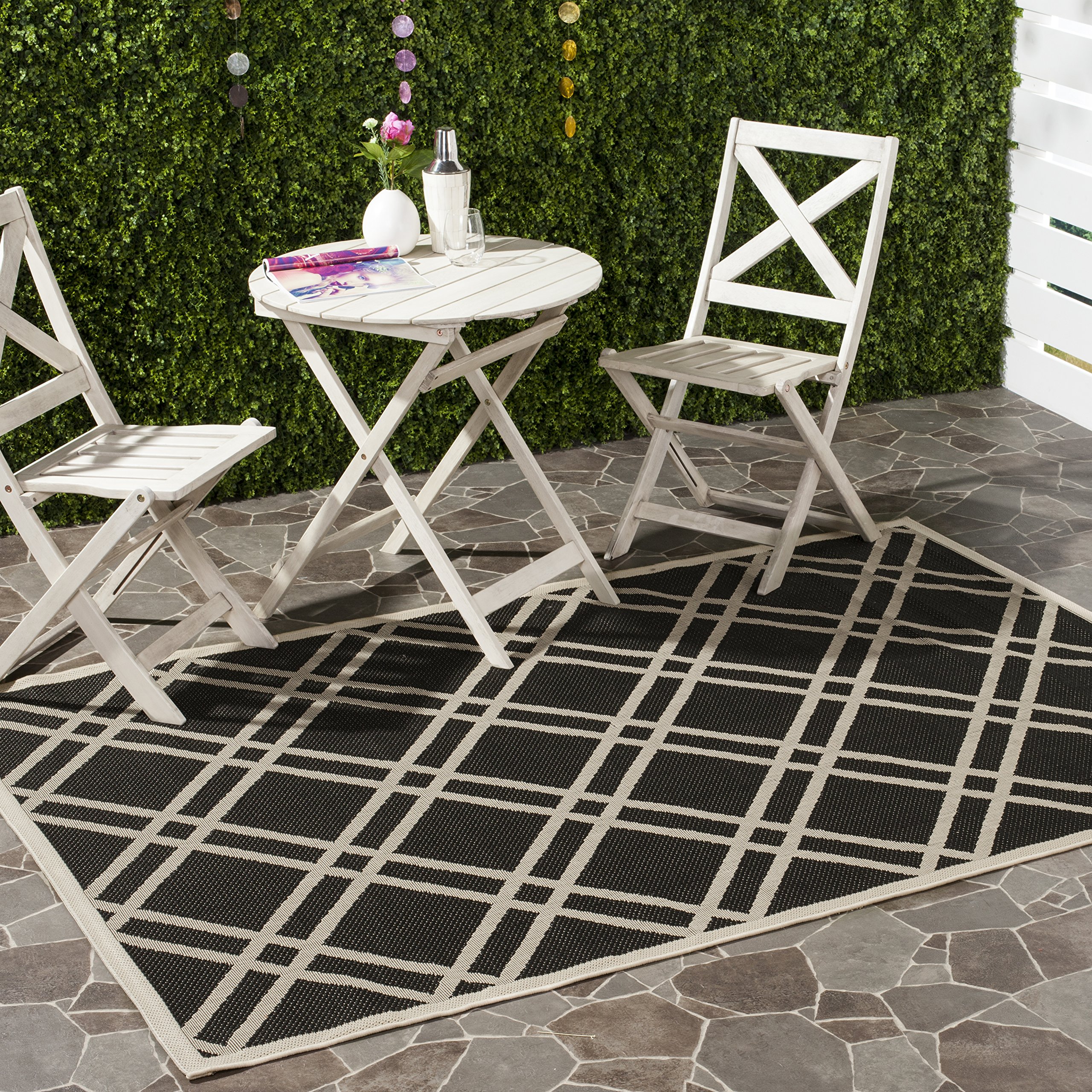 Safavieh Trellis Indoor/Outdoor Woven Rectangle Area Rug, Courtyard Collection, CY6923, in Black / Beige, 79 X 152 cm for Garden, Patio or Any Outdoor Space