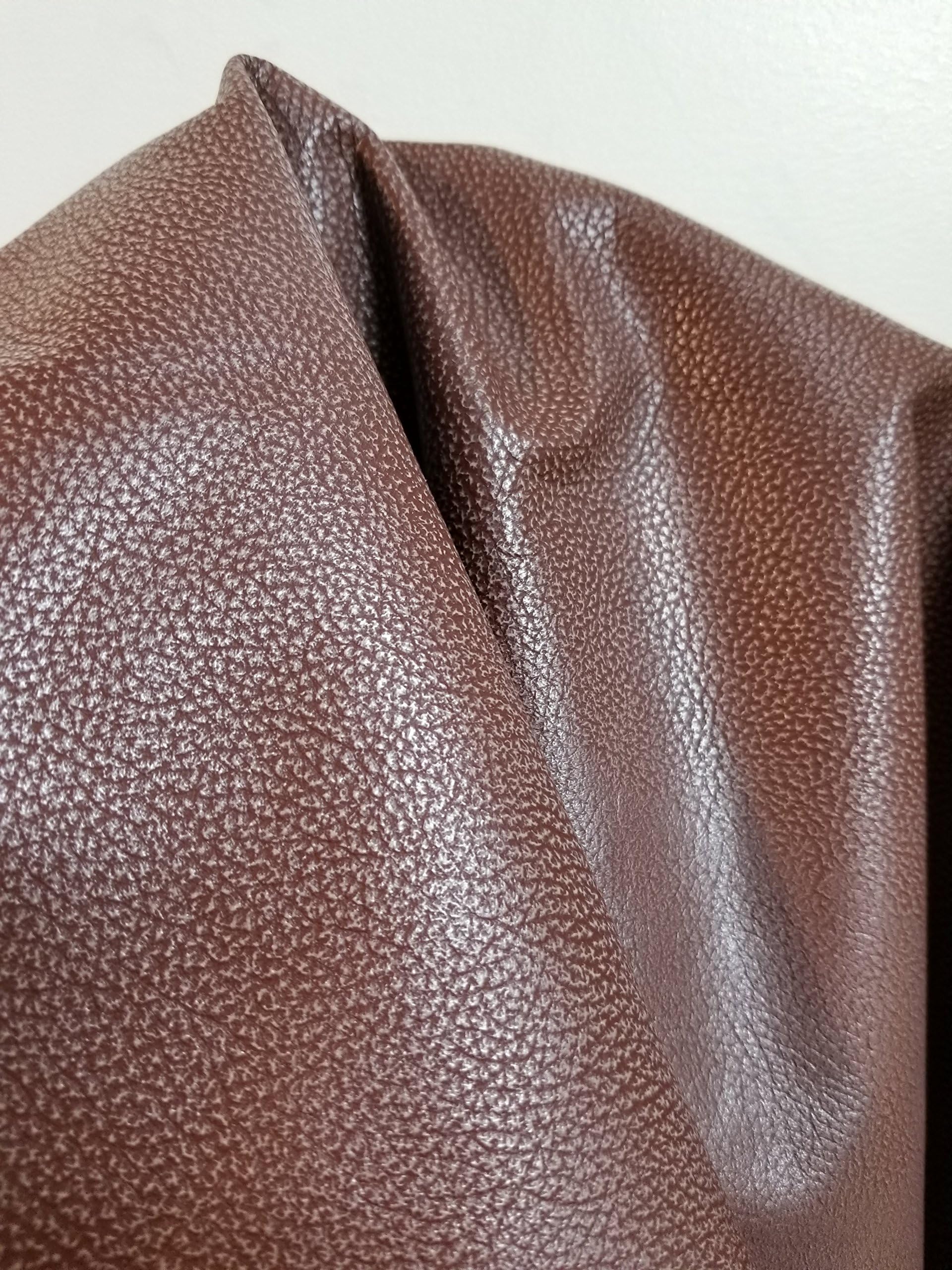 19-23 sq.ft. Brown Weekender Tracker 2.5-3.0 oz Two Tone Soft Upholstery Chap Cowhide Genuine Leather Hide Skin (at Least 32"x50" in Main Part of The Skin) (19-23 sq.ft.)