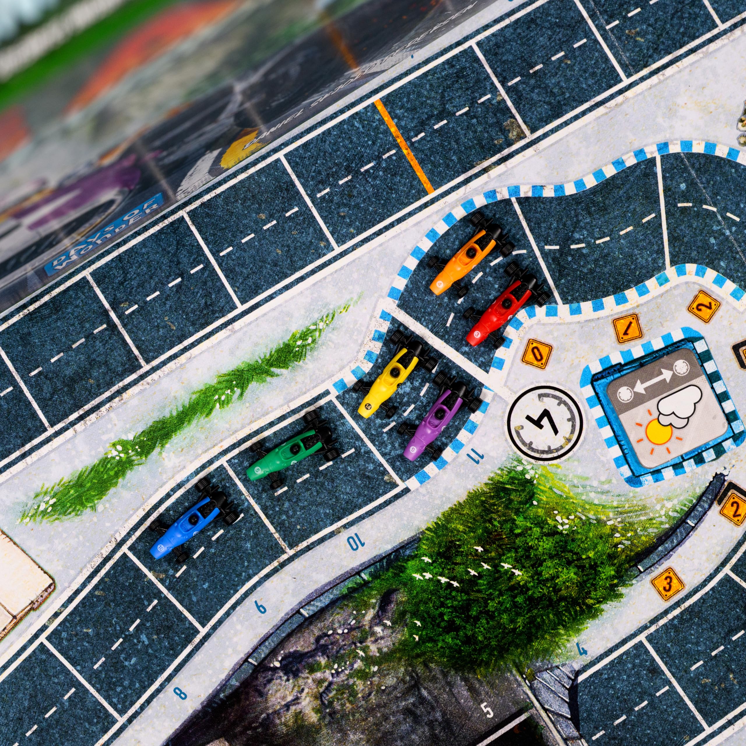 Asmodee Heat: Tunnel Vision Board Game Expansion - New Tracks, Championship Season & Front Wing Module, Racing Strategy Game for Kids & Adults, Ages 10+, 1-7 Players, 60 Min Playtime
