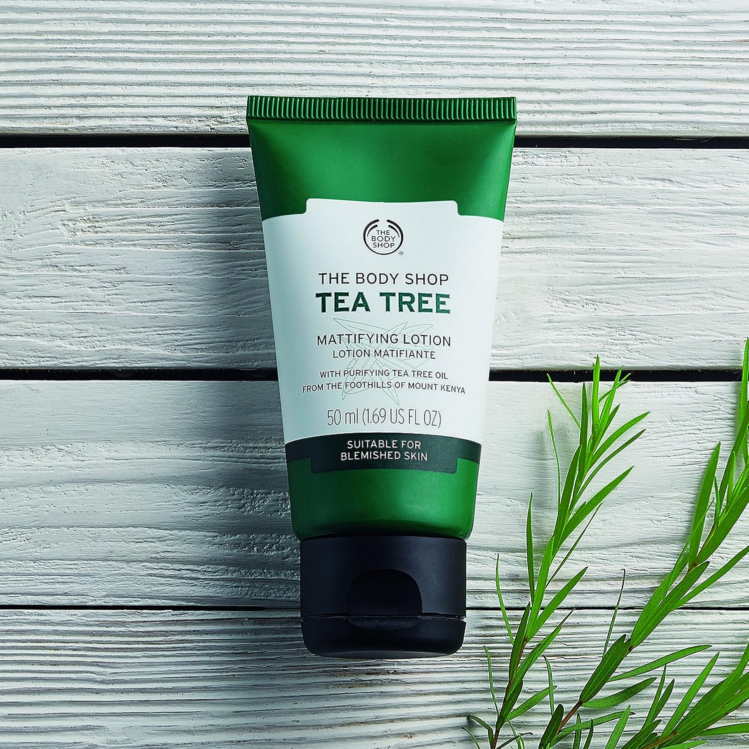 tea tree face moisturiser