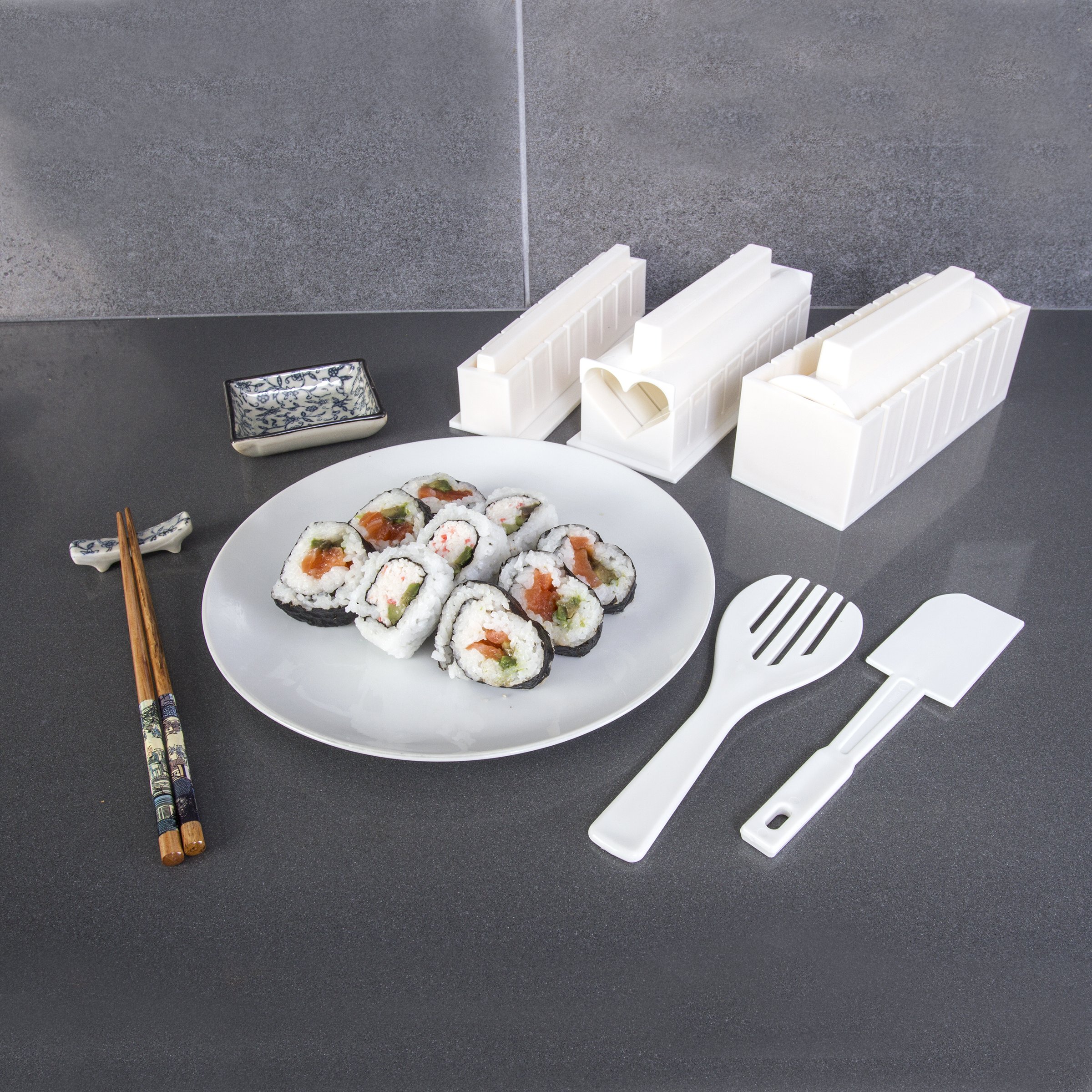 Sushi Master Sushi Kit – Easy to Use DIY 10 Piece Sushi Making Kit with 8 Inch Non Stick Sushi Chef Knife