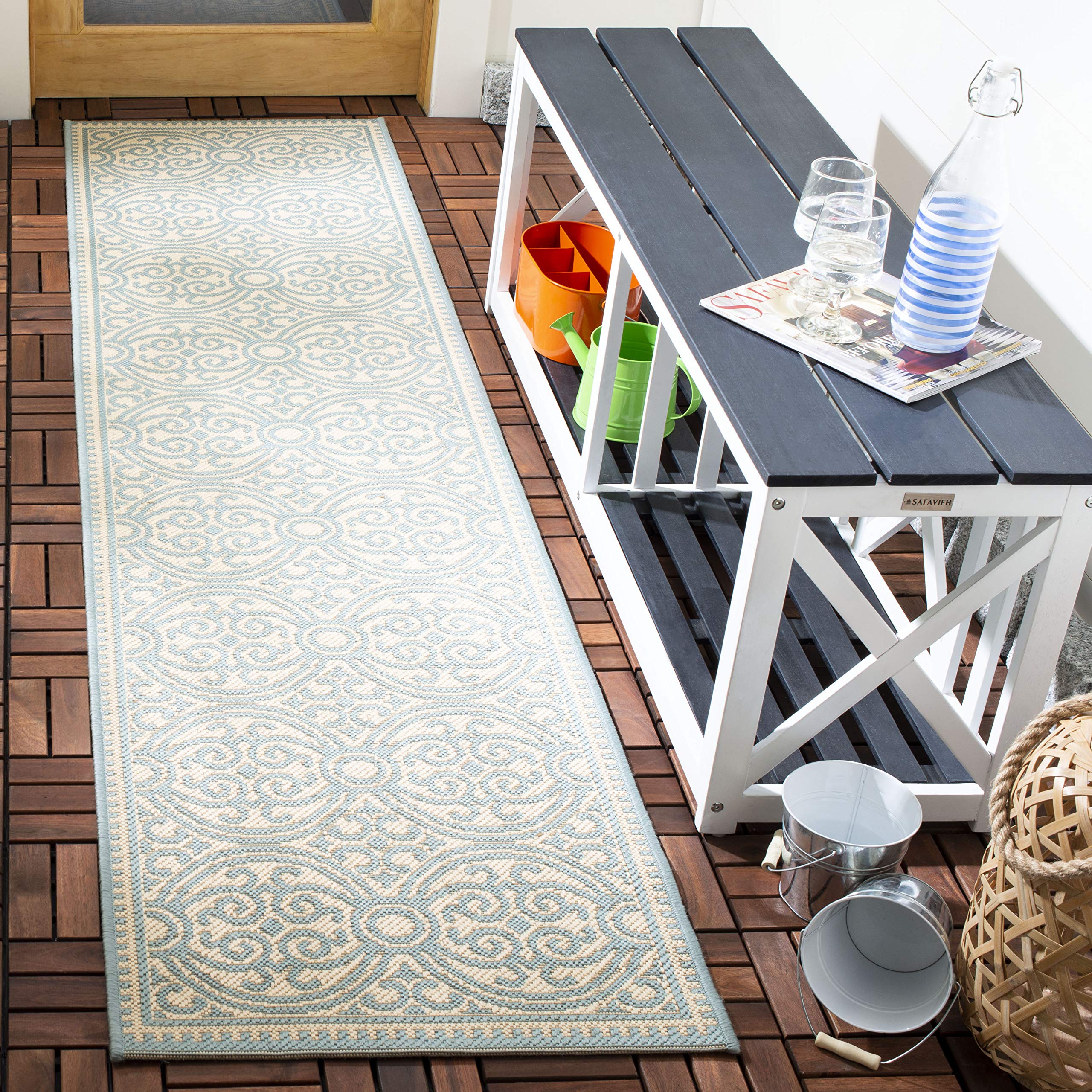 Safavieh Medallion Indoor/Outdoor Woven Rectangle Area Rug, Beachhouse Collection, BHS134, in Aqua / Cream, 91 X 152 cm for Garden, Patio or Any Outdoor Space