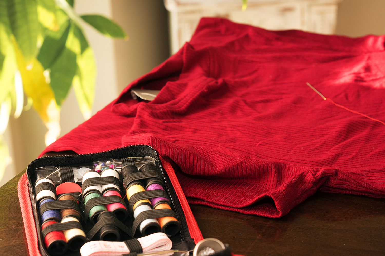 6 Sewing+KIT+Tackle+Fashion+Emergency