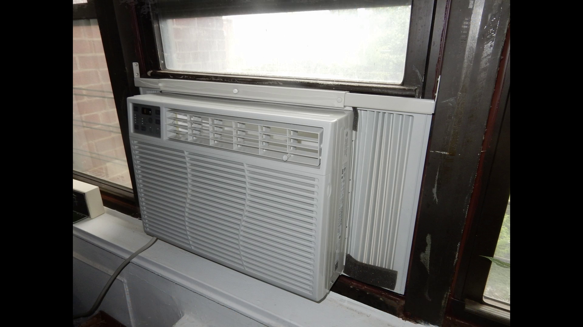 Ace Brace Air Conditioner Support Demonstration