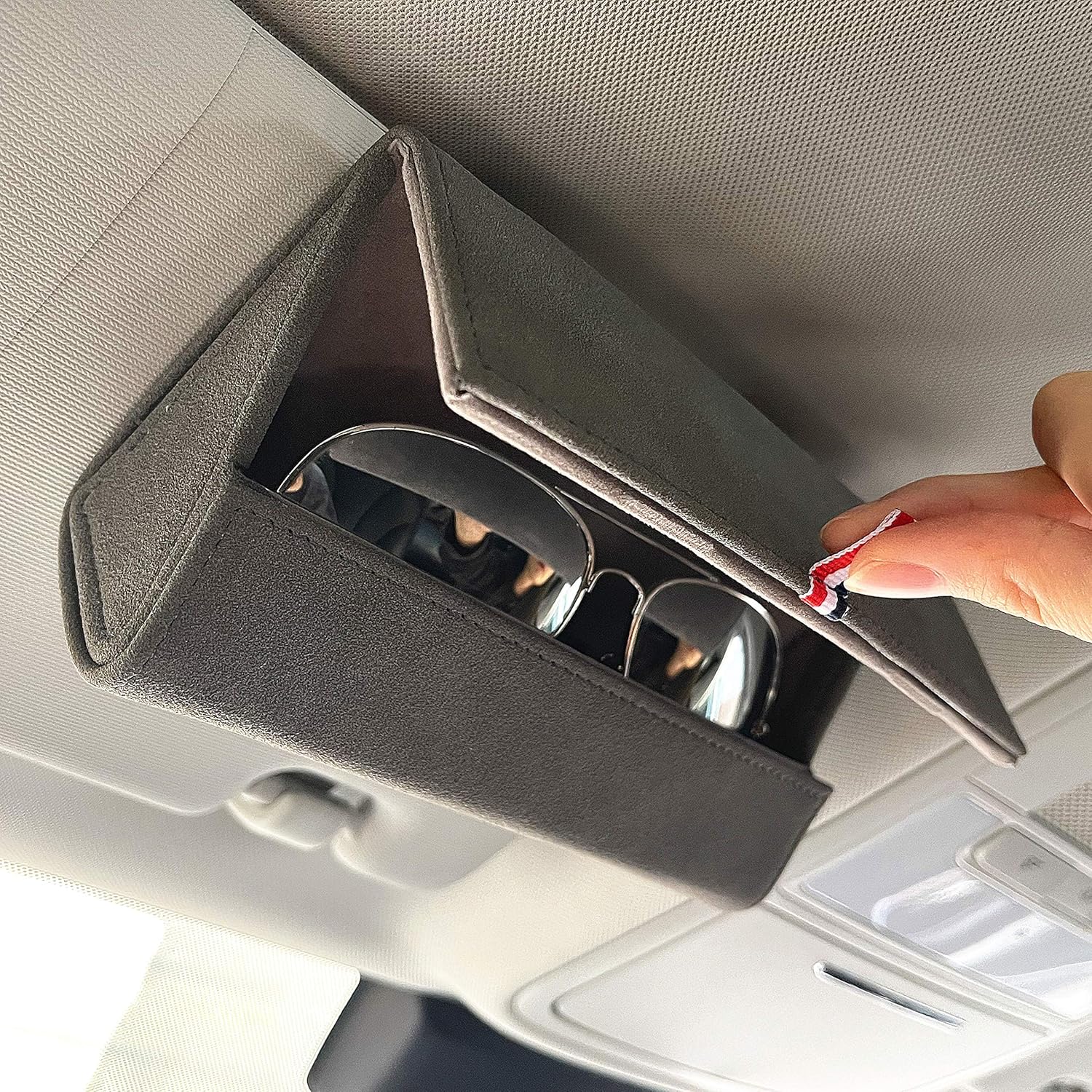 Eyeglasses Automotive Universal Closure Hidden with Case