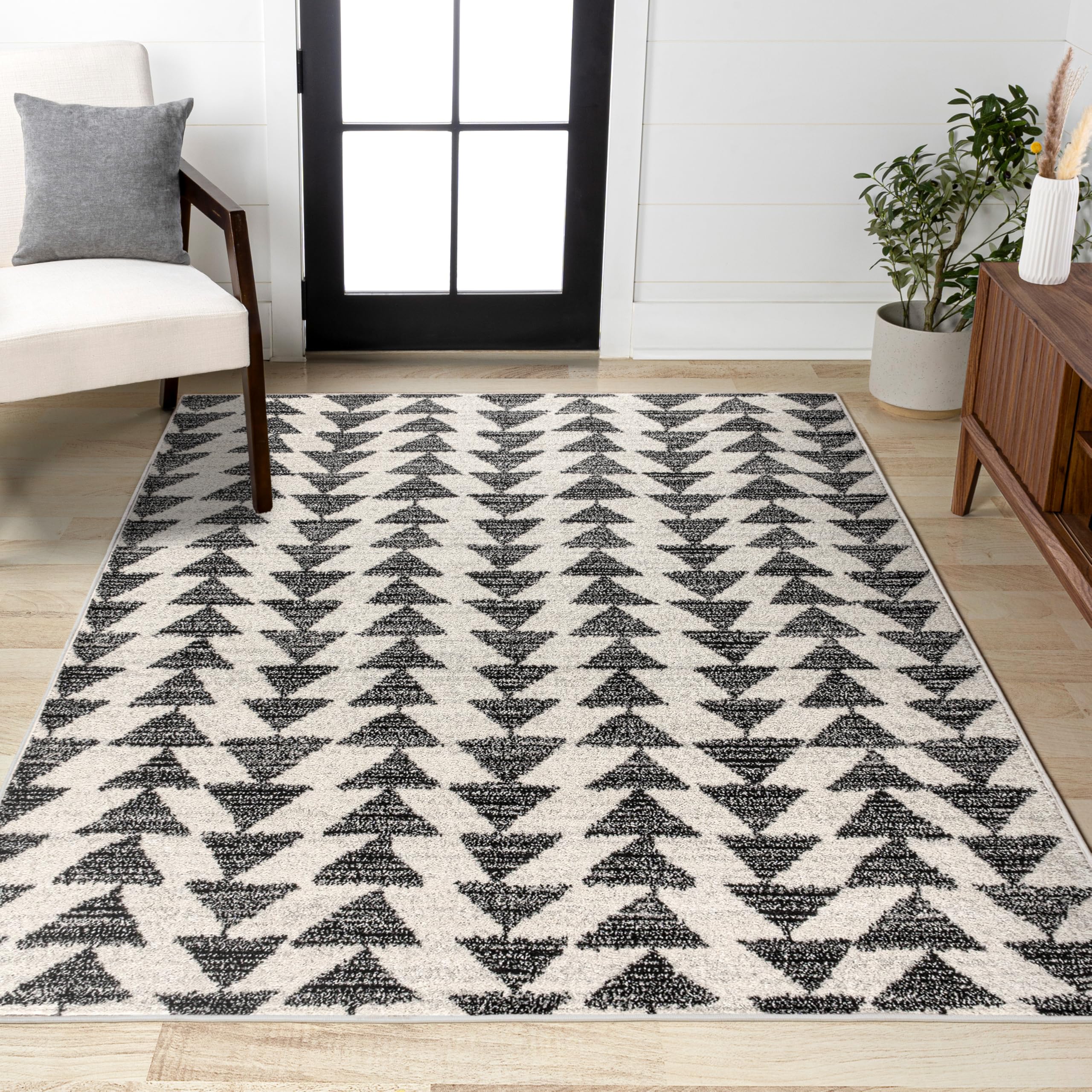 Photo 1 of **DIRT FROM TRANSPORT **JONATHAN Y Aisha Moroccan Triangle Geometric Cream/Black Indoor Area Rug, 8x10, Contemporary, Modern, Easy-Cleaning for Living Room, Bedroom, Kitchen, Pet Friendly, Non-Shedding (MOH206A-8)
