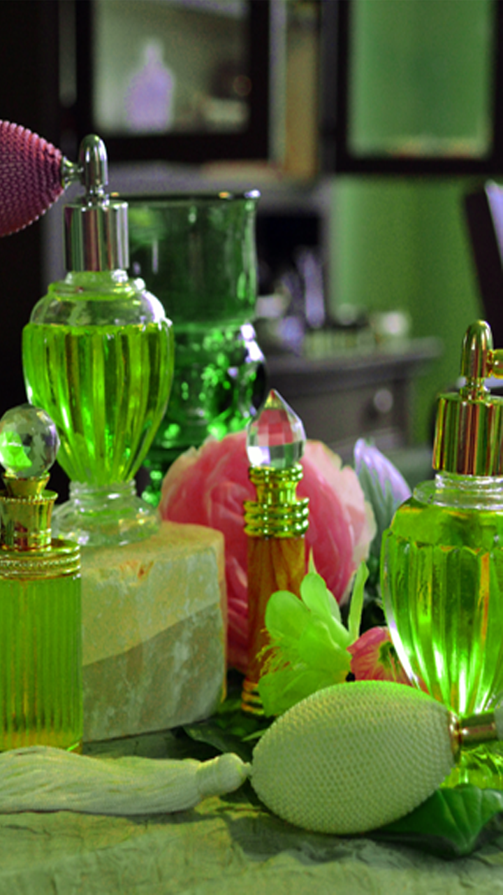 Make Your Own Perfume - Simple Guide For Beginners
