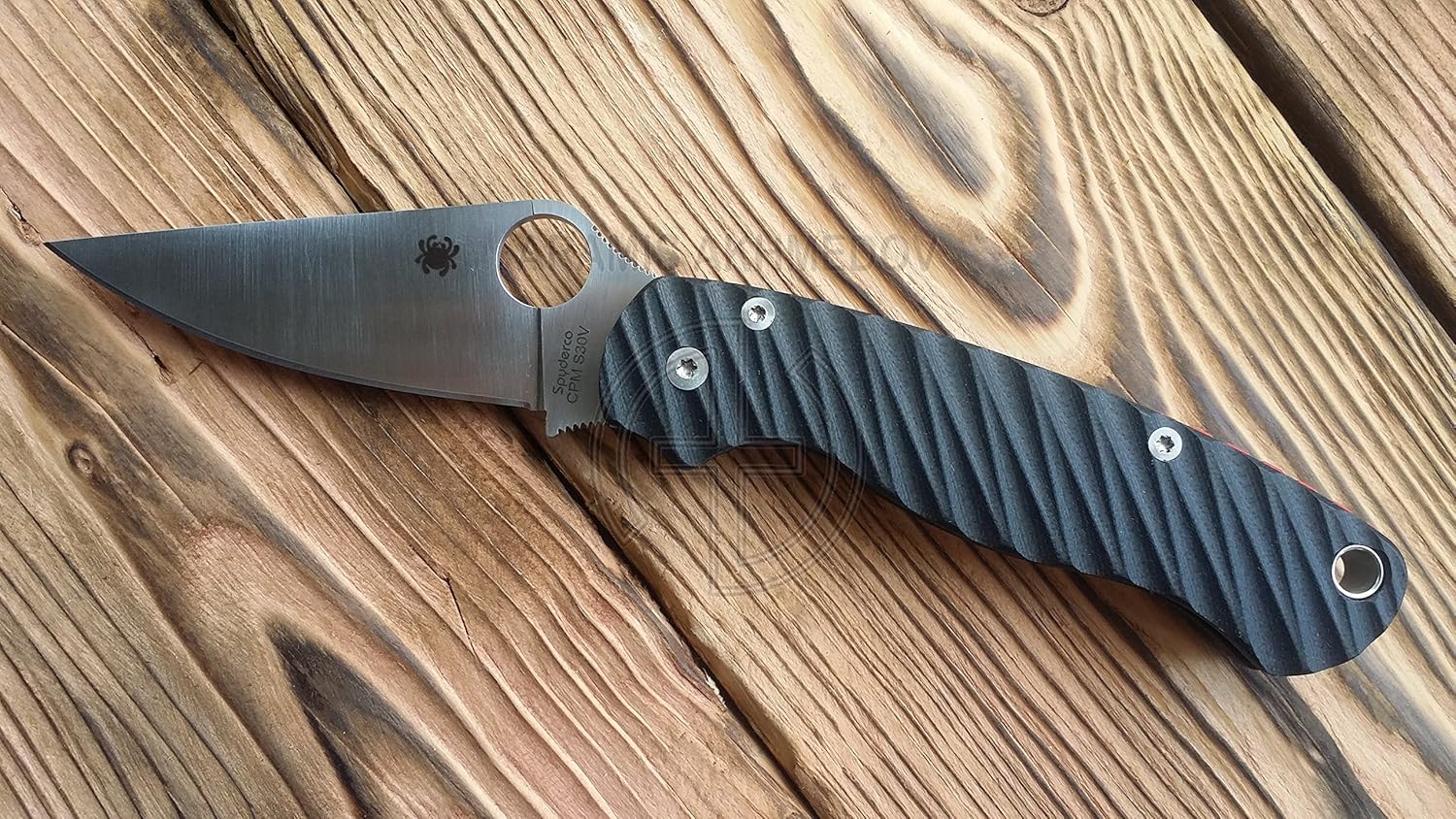 Custome scales for Spyderco Paramilitary 2, Model EncoZ