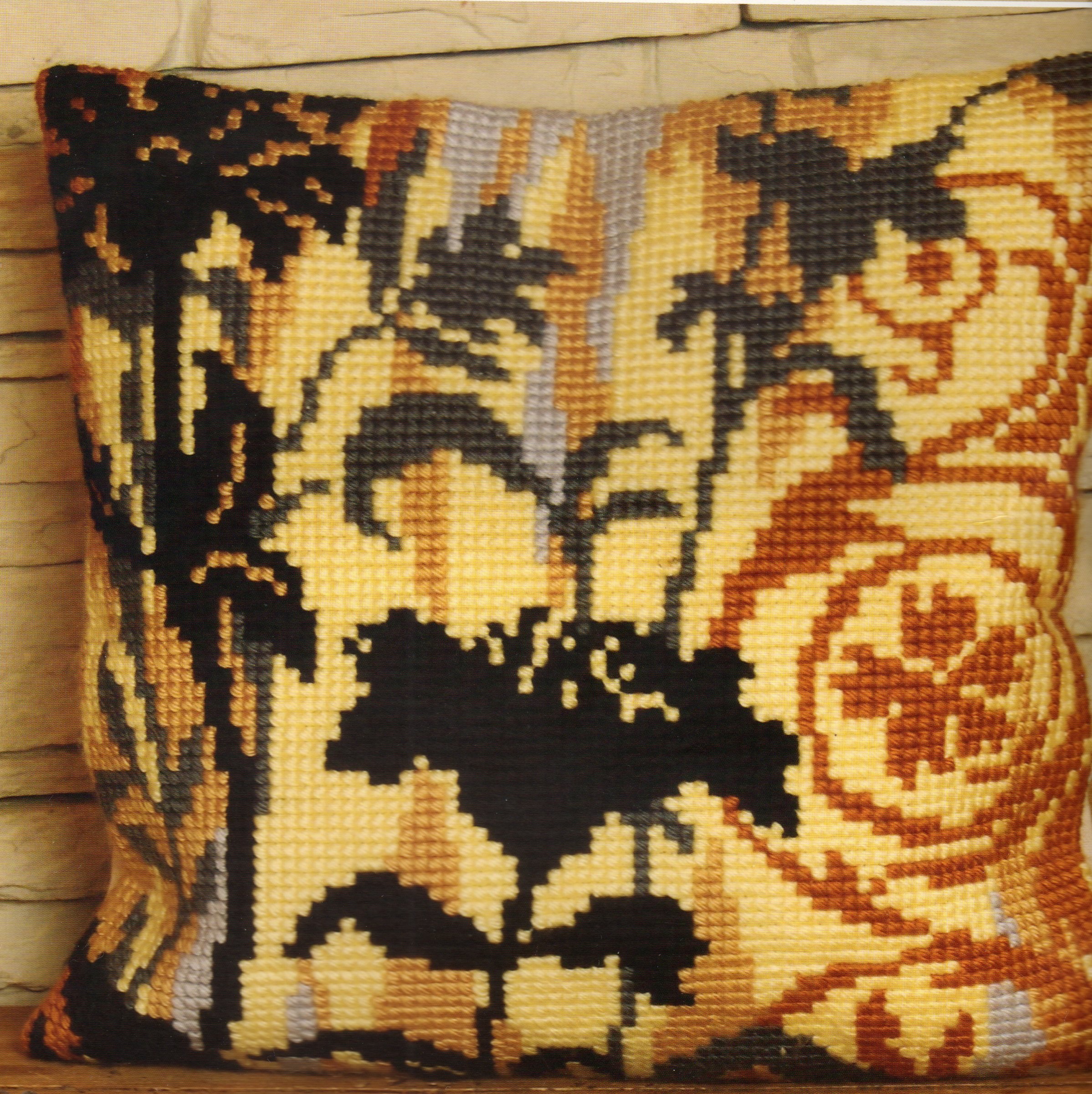 Collection d'Art Cross Stitch Kit: Cushion: Together, Multi, 40 x 40cm