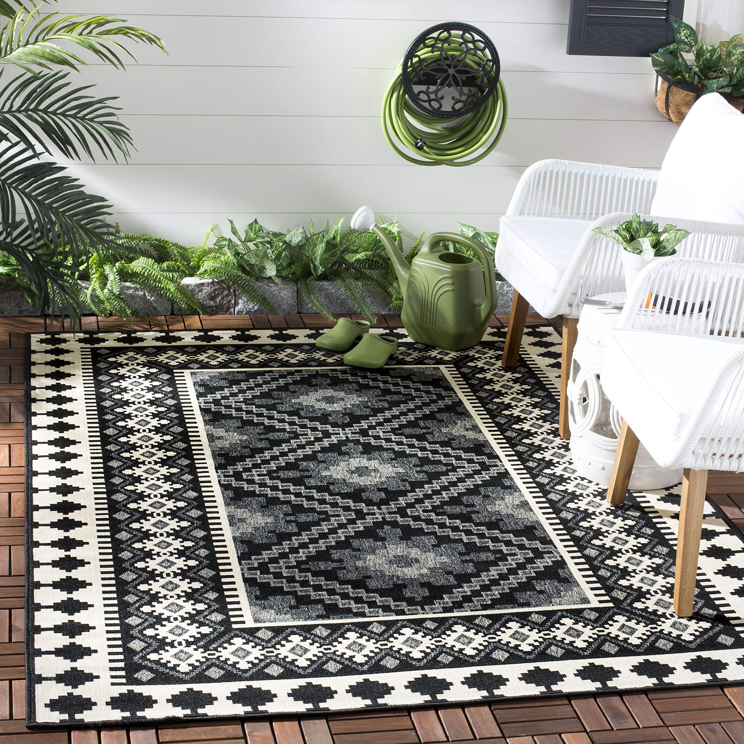 SAFAVIEH Washable Rug Outdoor Veranda Collection - 8' x 10', Black & Cream, Non-Shedding & Easy to Clean, Ideal for Patio, Backyard, Mudroom (VER099-0421) Image