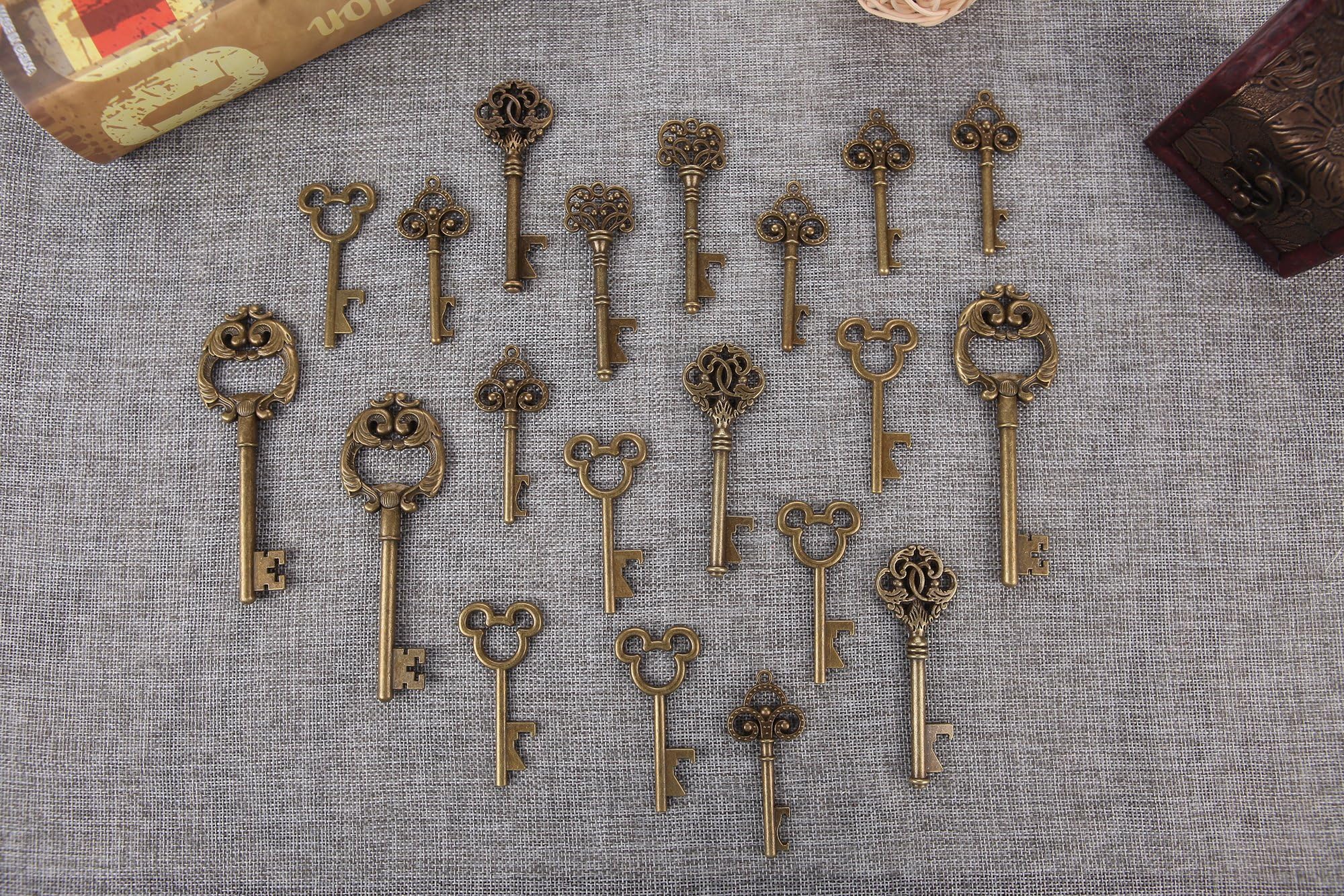 Assorted Skeleton Key Shaped Bottle Openers Wedding Favor Rustic Décor, 40 pieces (Mixed Bronze)